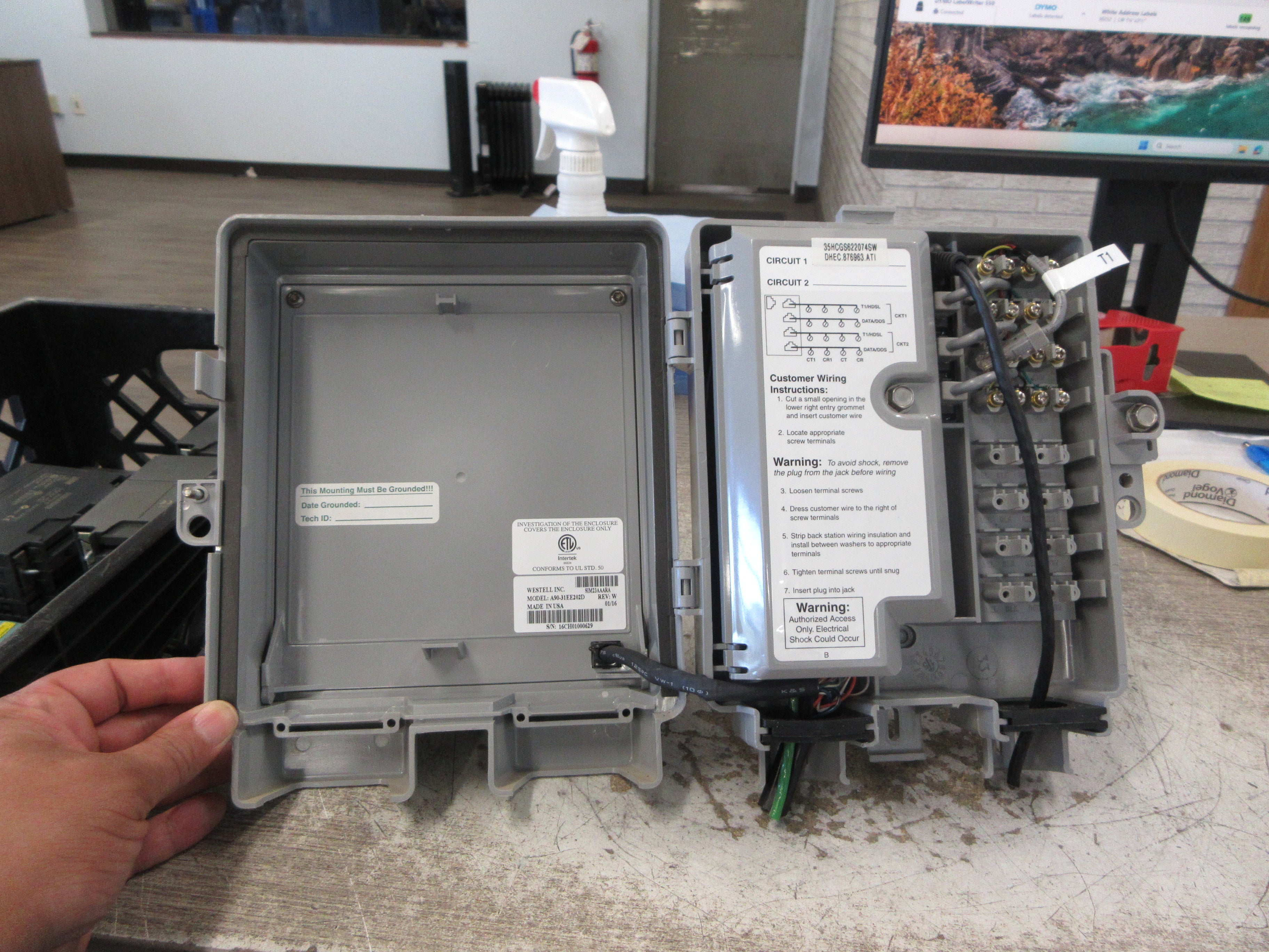 Westell Telephone Network Interface A90-31EE202D Rev. W Used
