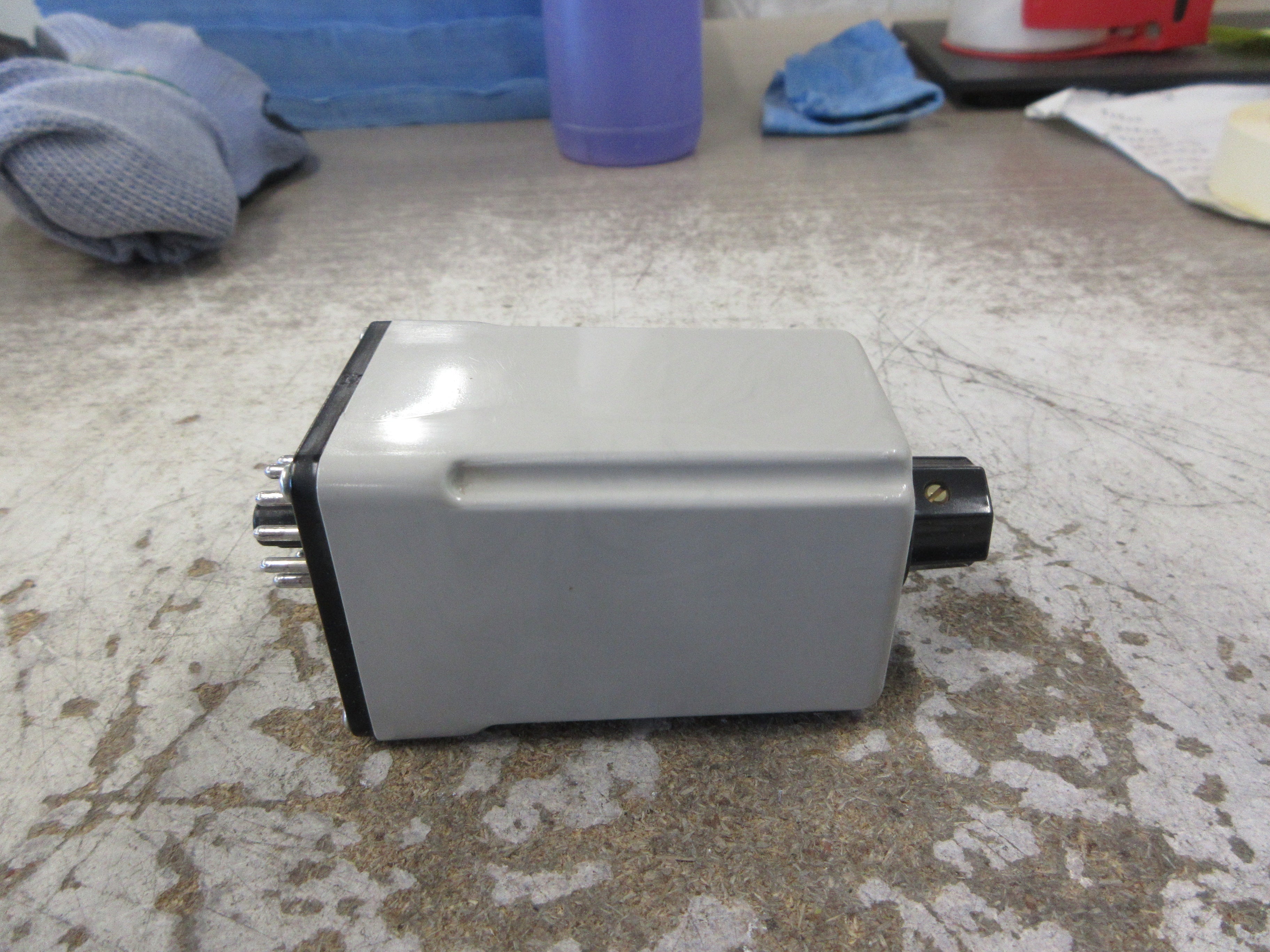 Time Mark Signaline Release Delay Relay 331-24V-10S 24V Coil Range: 1-10Sec Used