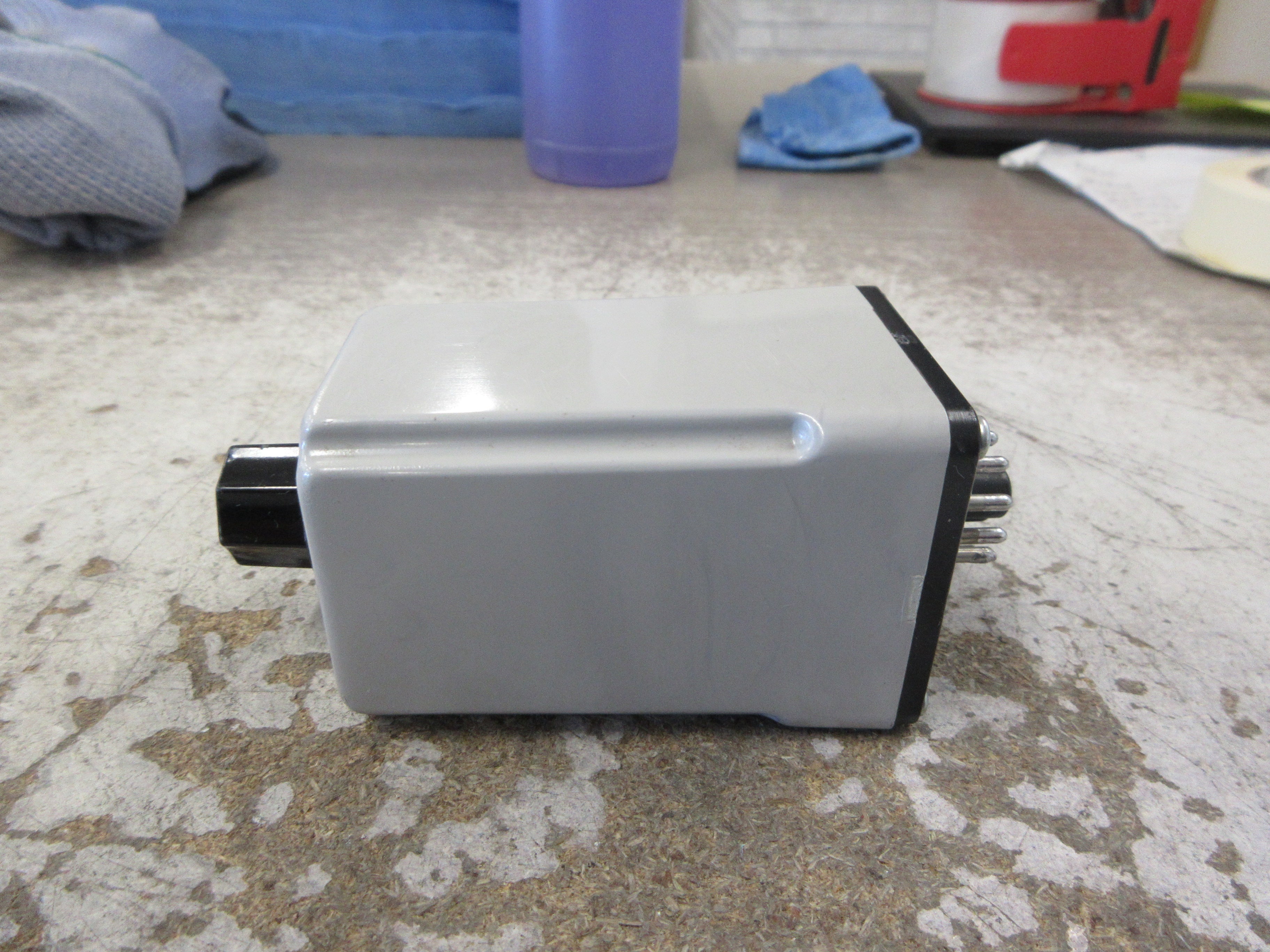 Time Mark Signaline Release Delay Relay 331-24V-10S 24V Coil Range: 1-10Sec Used