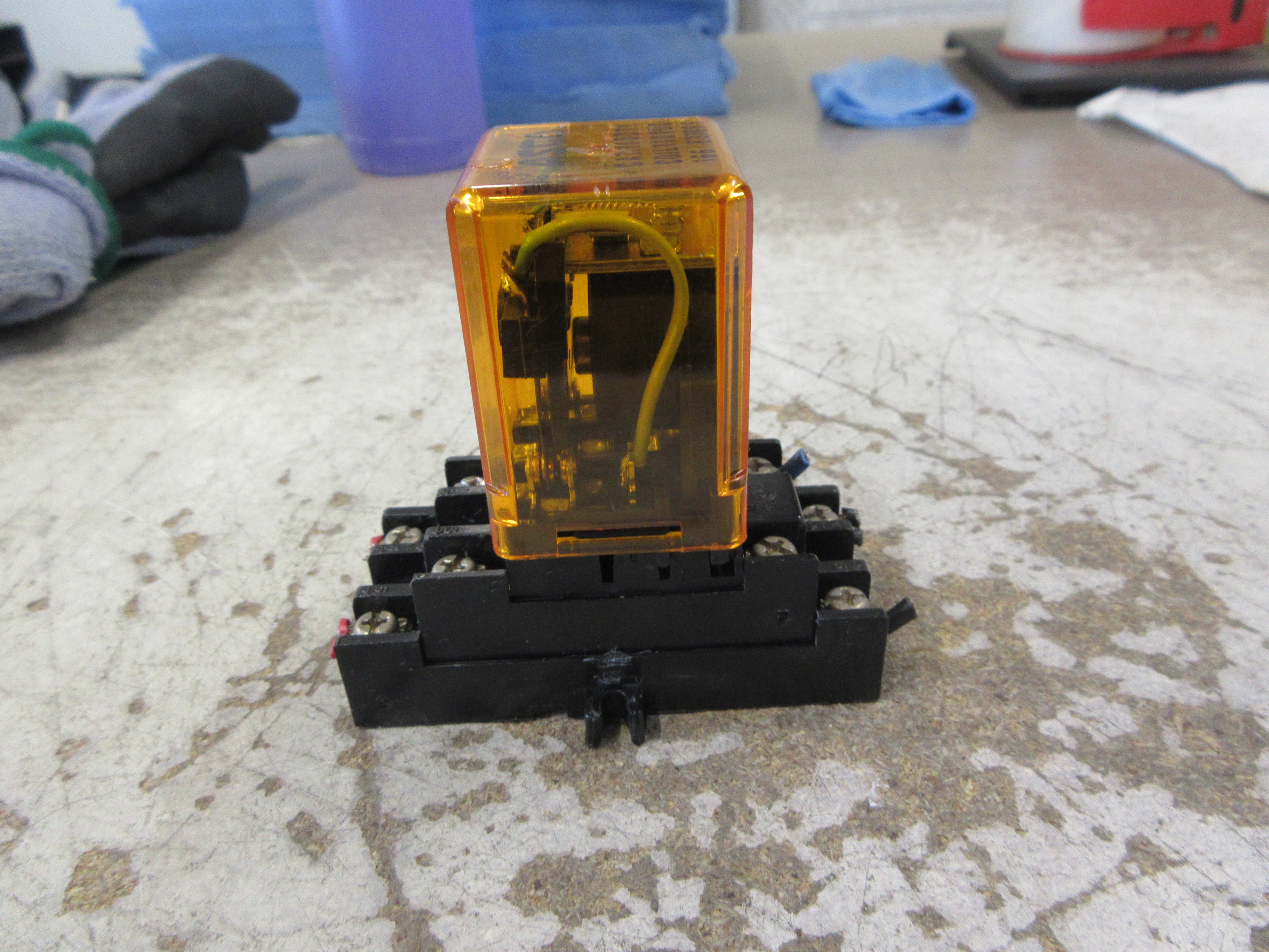 Asco Relay 115271 110VDC Coil W/Base Used