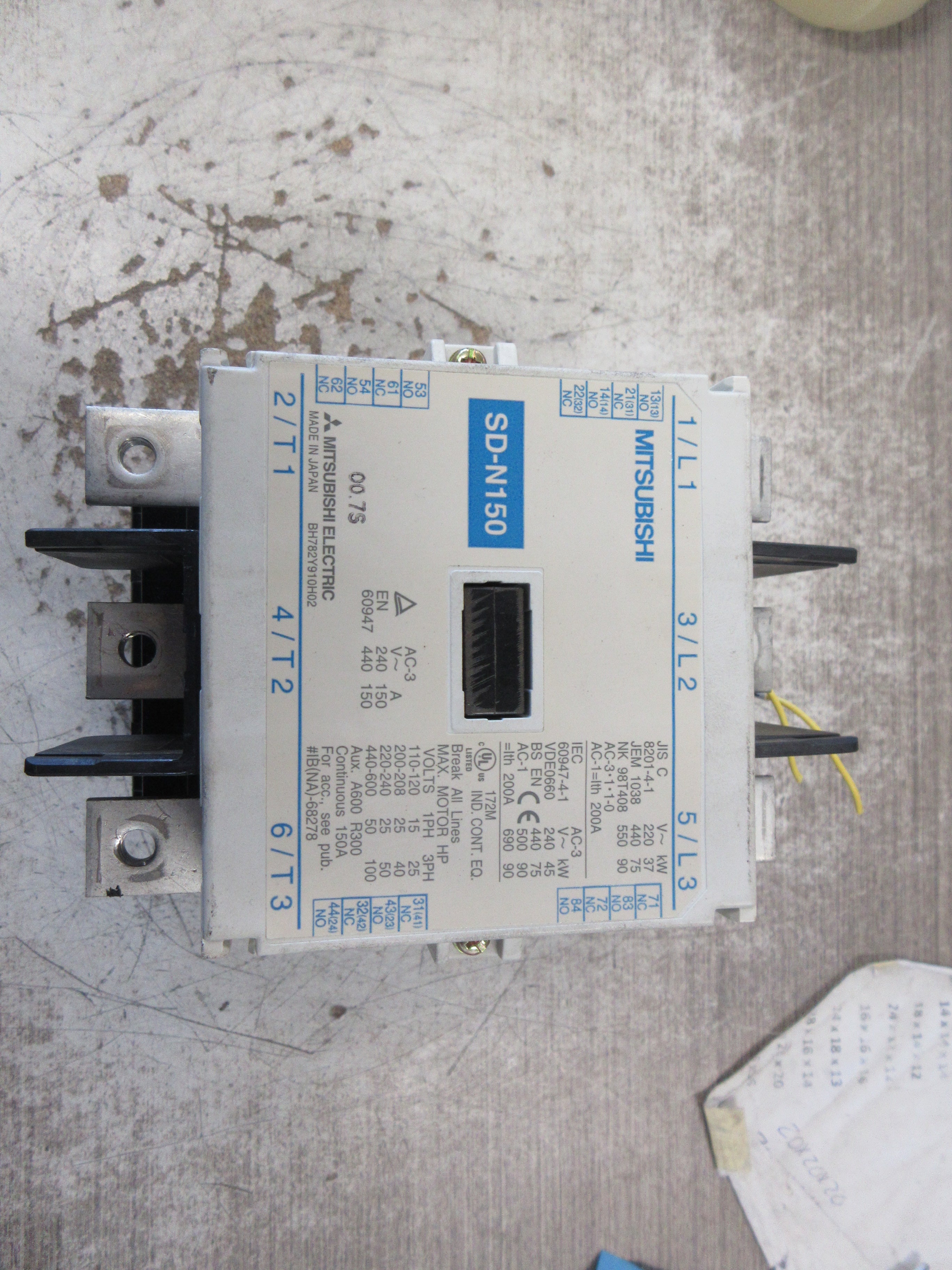Mitsubishi Contactor SD-N150 24VDC Coil 150A 600V 3P Used