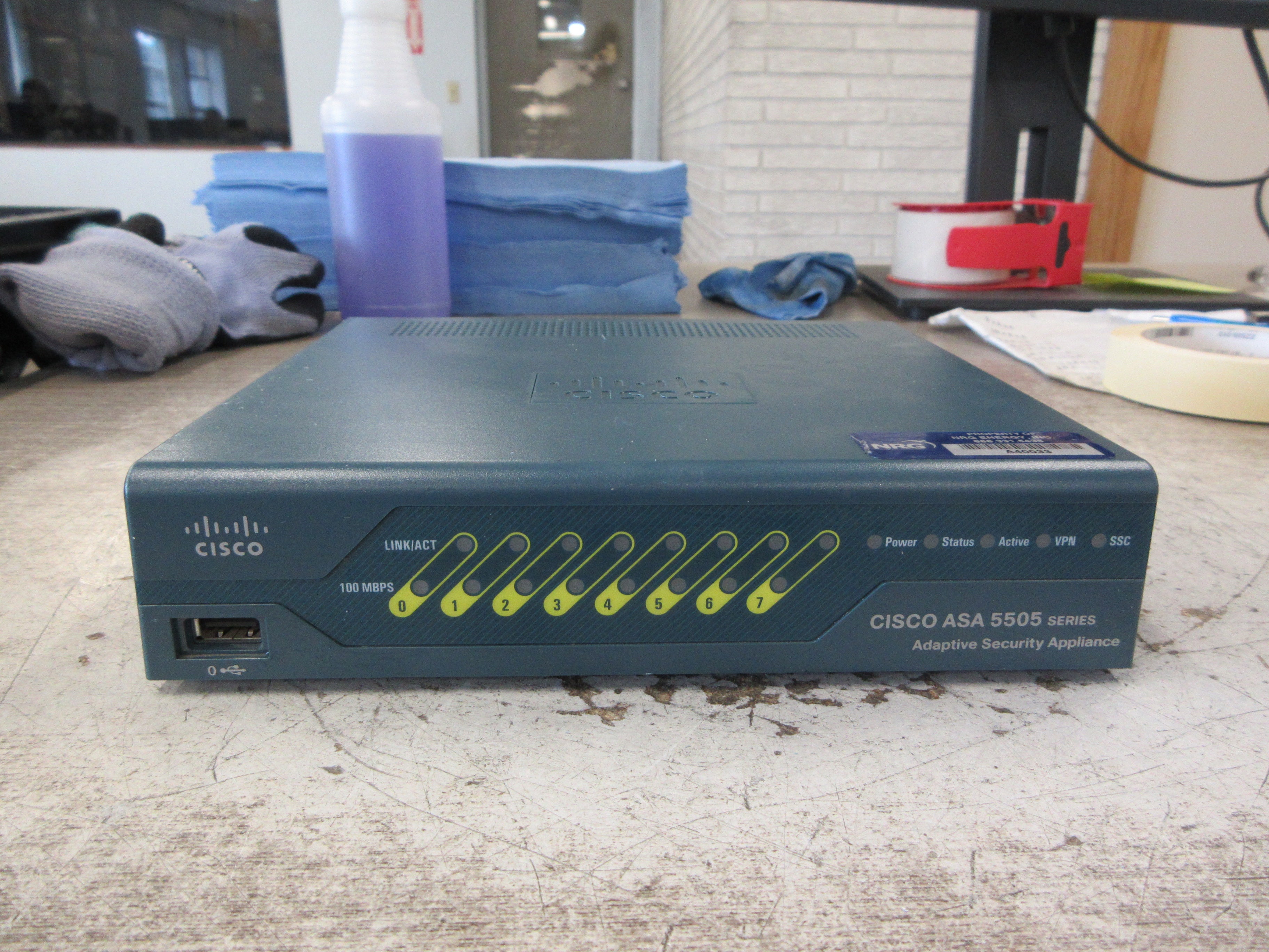 Cisco ASA 5505 Series Adaptive Security Appliance 47-18790-04 8-Port Used