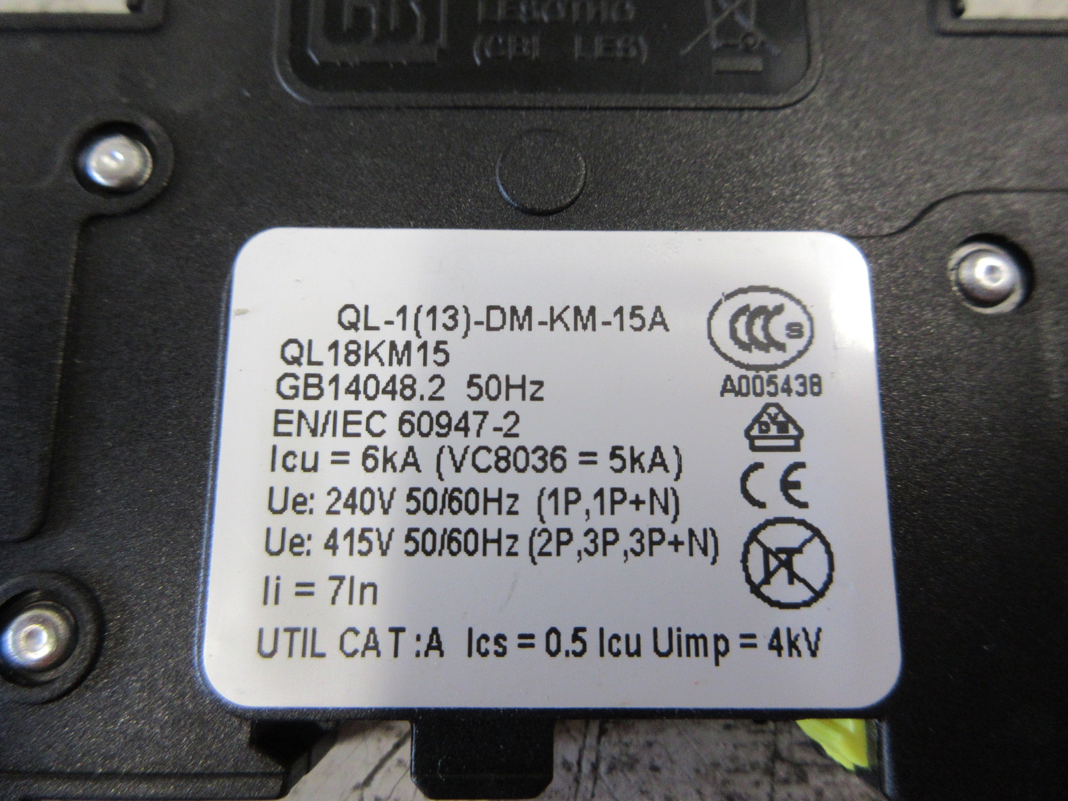 CBi Circuit Breaker QL18KM15 15A 120V 1P *Lot of 2* Used