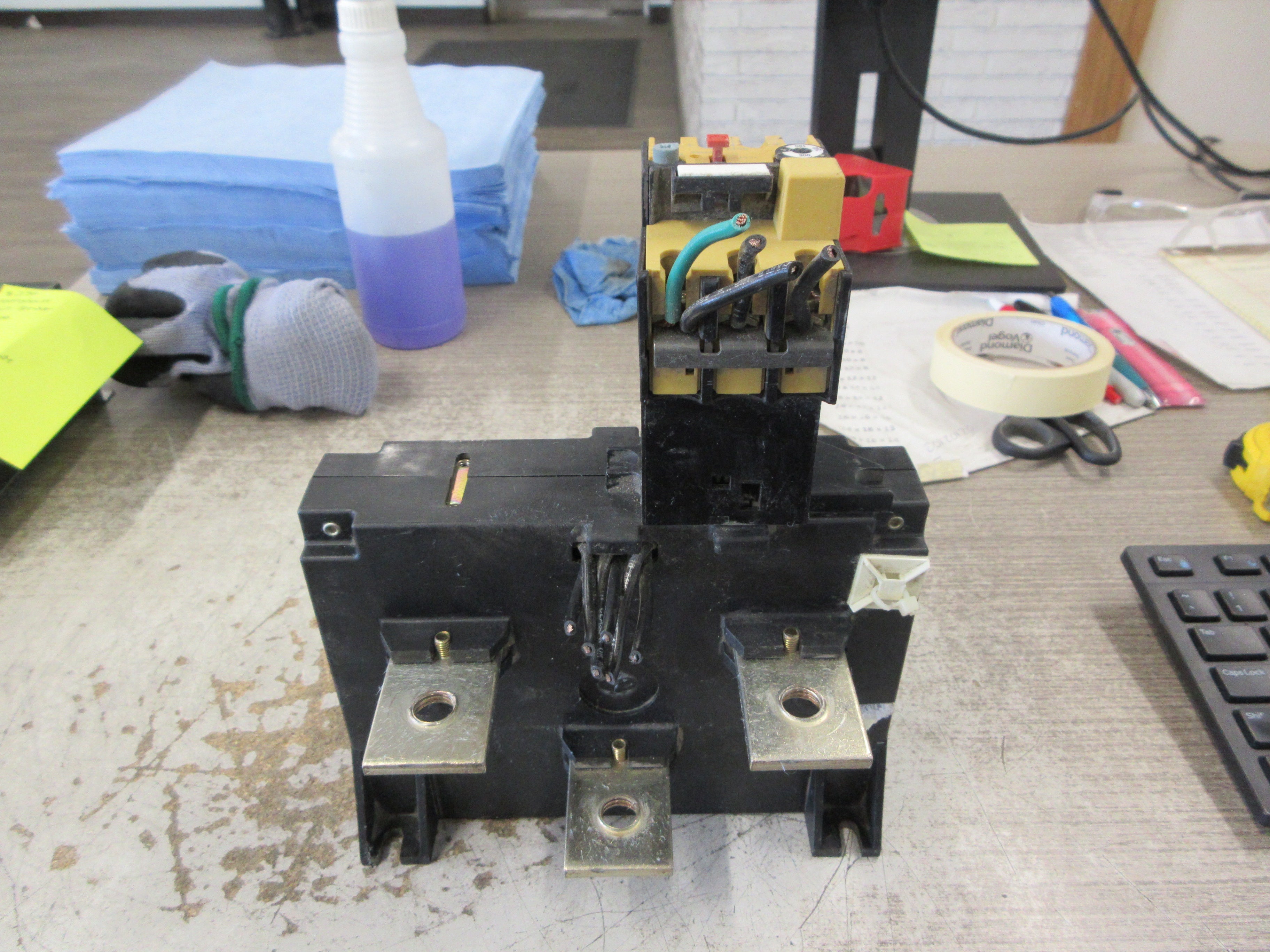 Allen-Bradley Solid State Overload 193-EPD300 Ser. B Trip: 180-300A Used