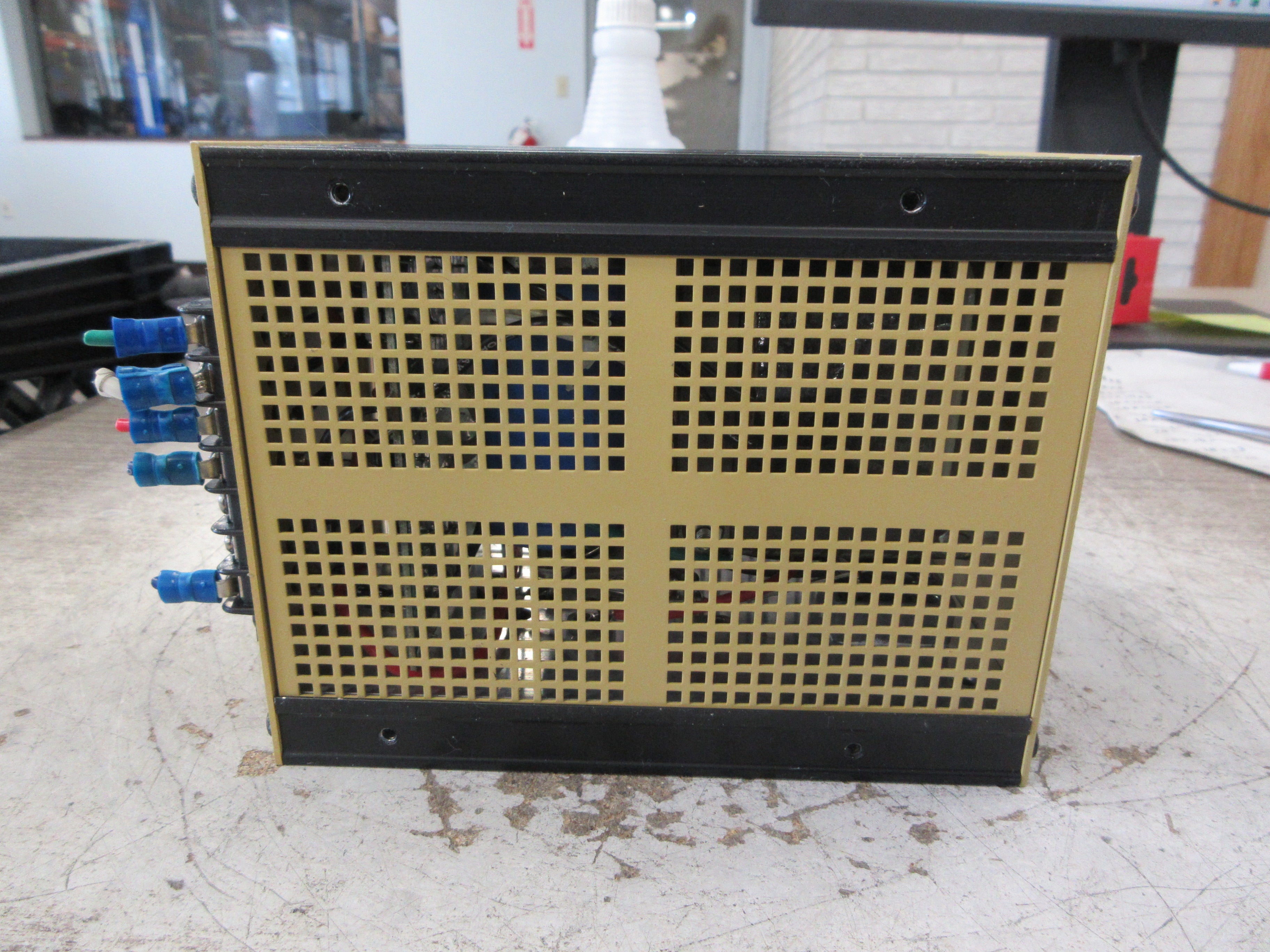Acopian Regulated Power Supply A15MT300 Input: 105-125V Output: 150V Used