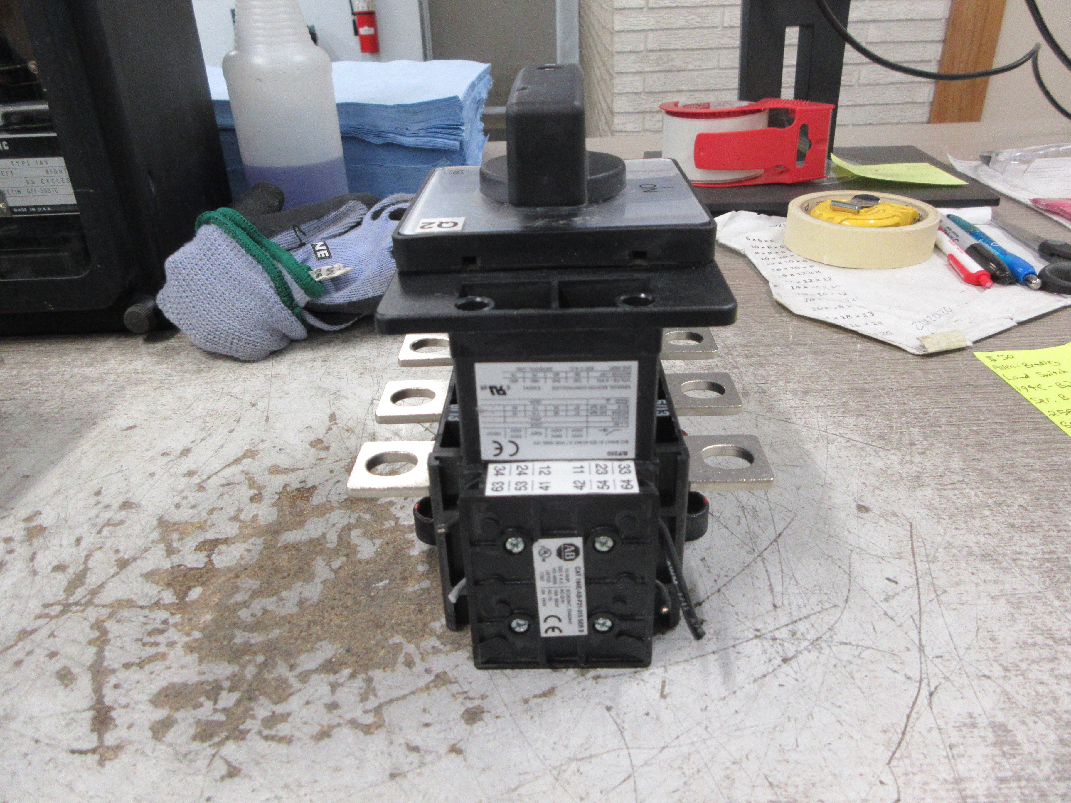 Allen-Bradley Load Switch 194E-B250-1753S Ser. B 250A 600V Used
