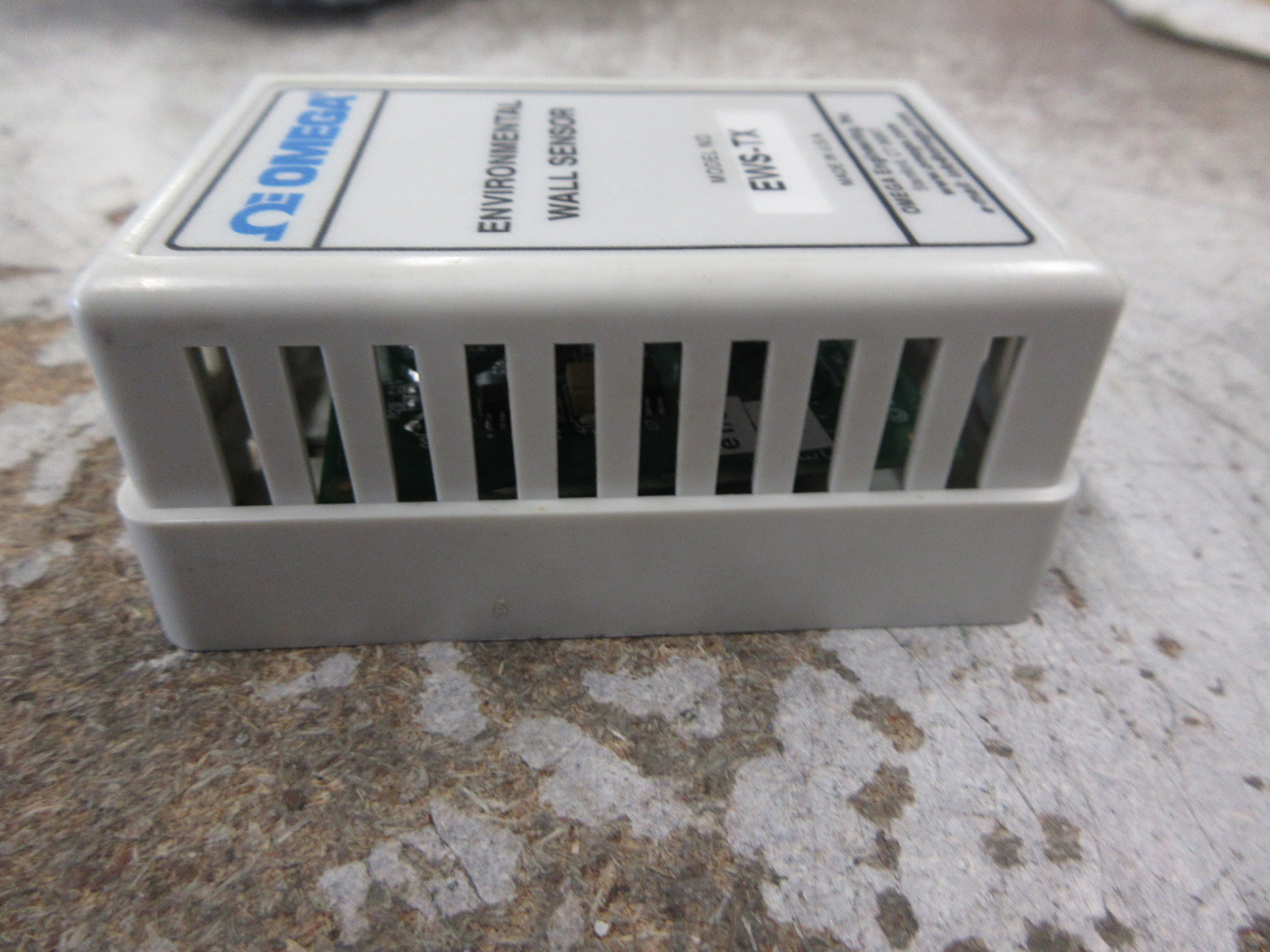 Omega Environmental Wall Sensor EWS-TX Range: -18-57°C Used