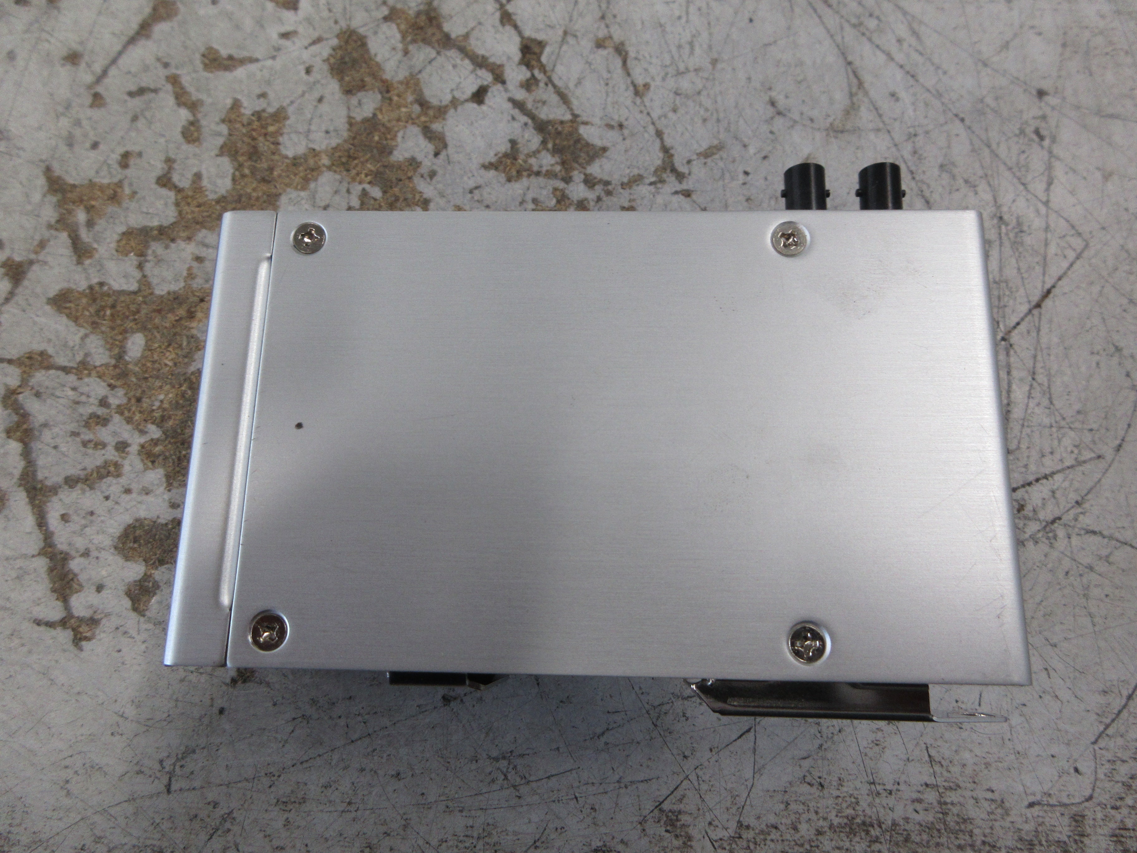 Phoenix Contact FL Ethernet Switch 2891411 HW: 14 SFN 6TX/2FX ST Used