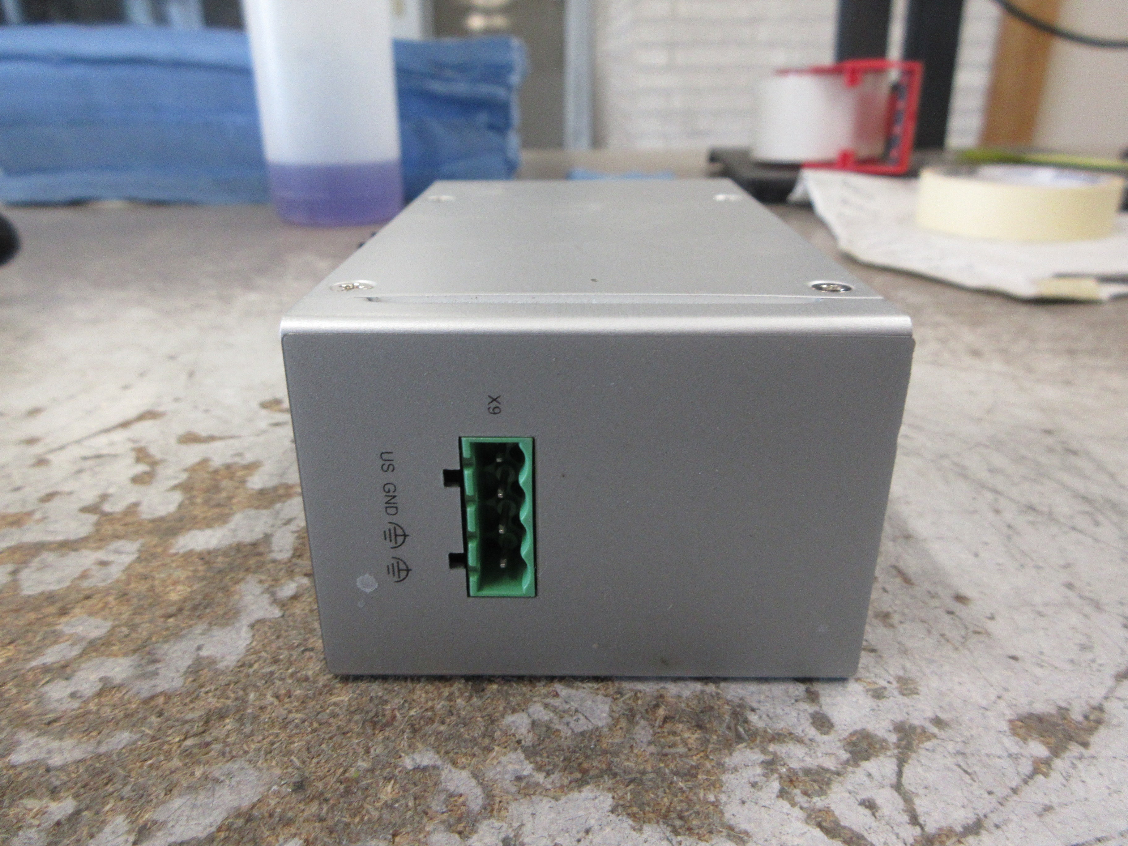 Phoenix Contact FL Ethernet Switch 2891411 HW: 14 SFN 6TX/2FX ST Used