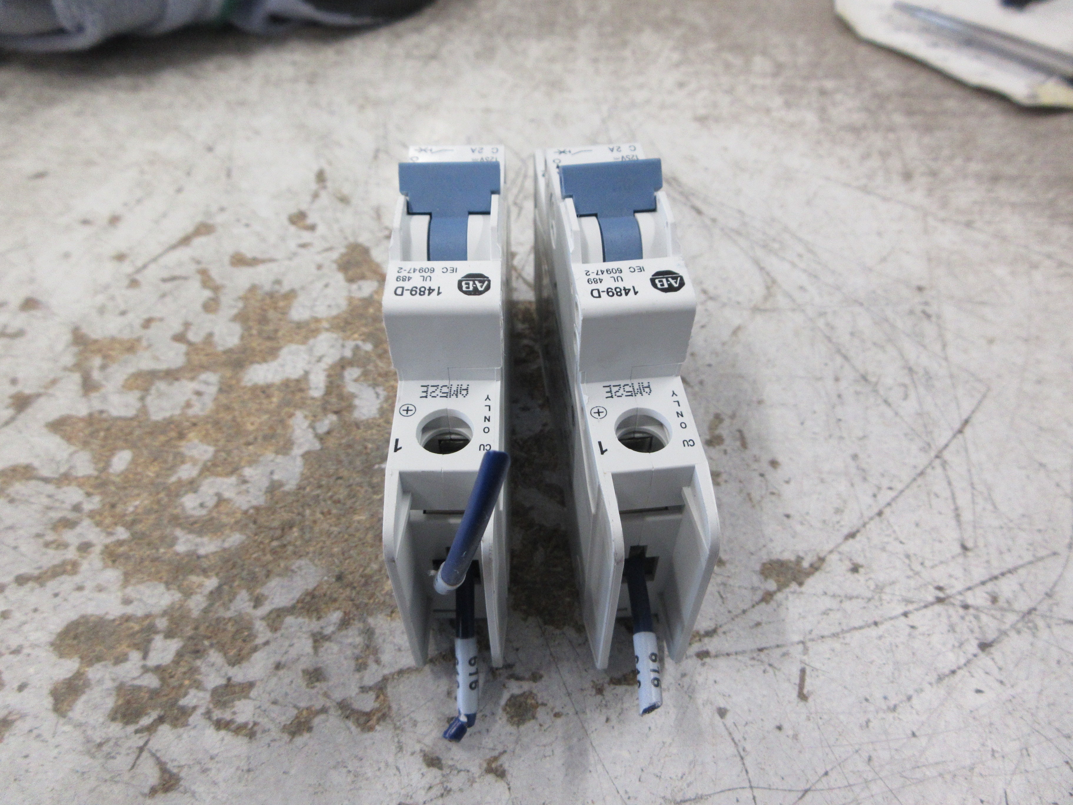 Allen-Bradley Circuit Breaker 1489-D1C020 Ser. A 2A 125VDC 1P *Lot of 2* Used