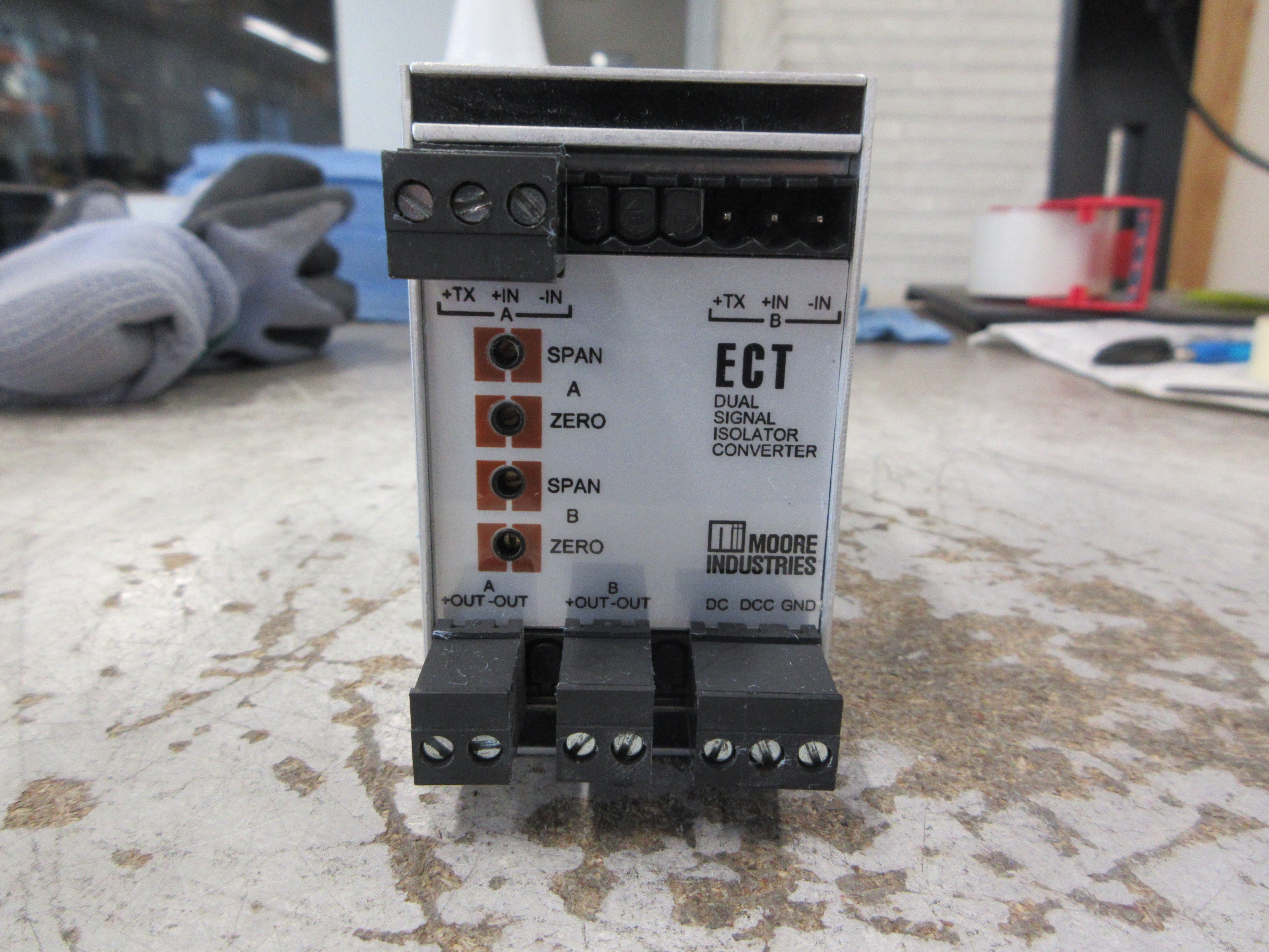 Moore Industries Dual Signal Isolator Converter ECT/24-20MA/24-20MA/24DC-TX(DIN)