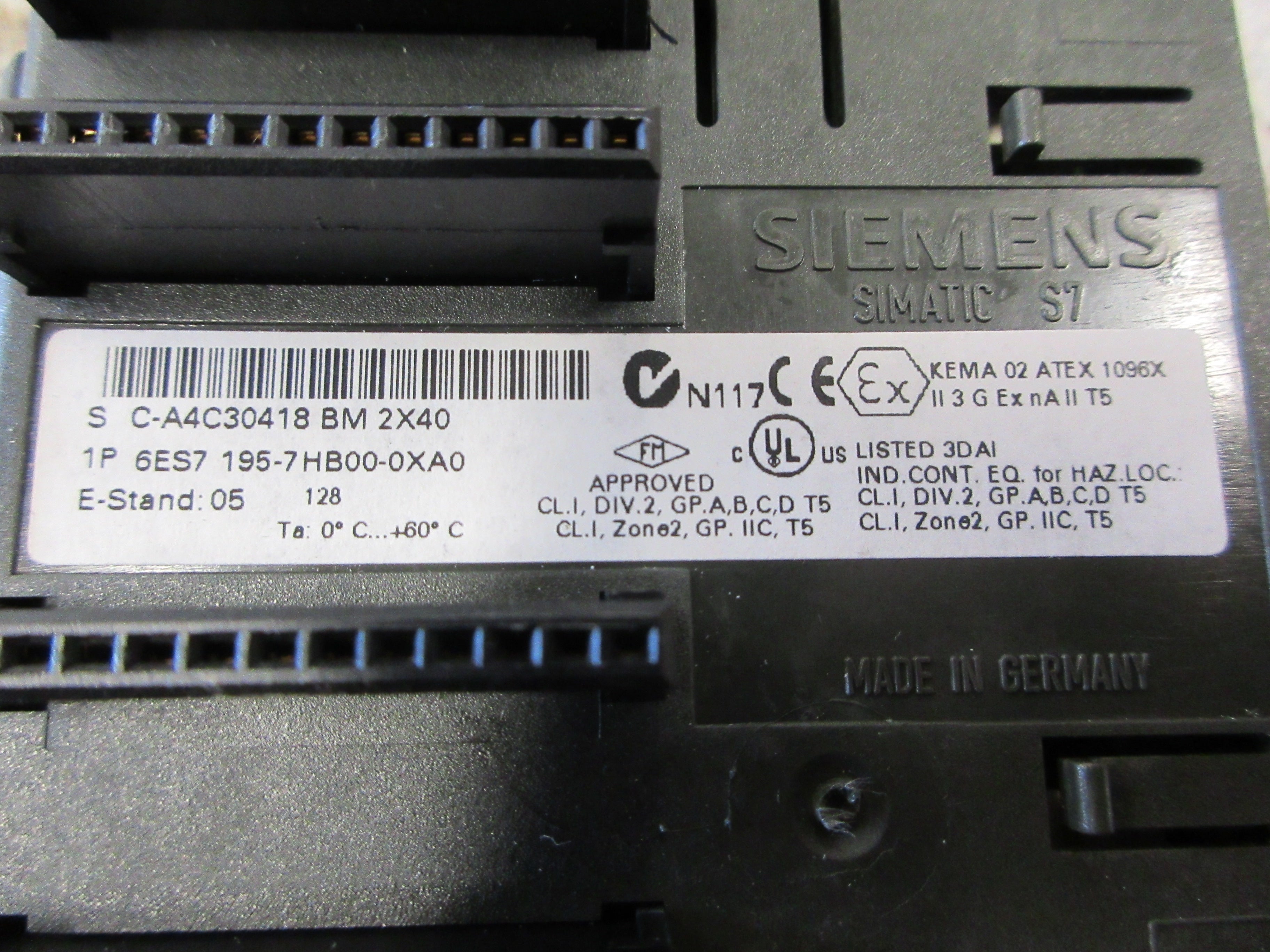 Siemens Bus Module 6ES7 195-7HB00-0XA0 E-Stand: 05 Used