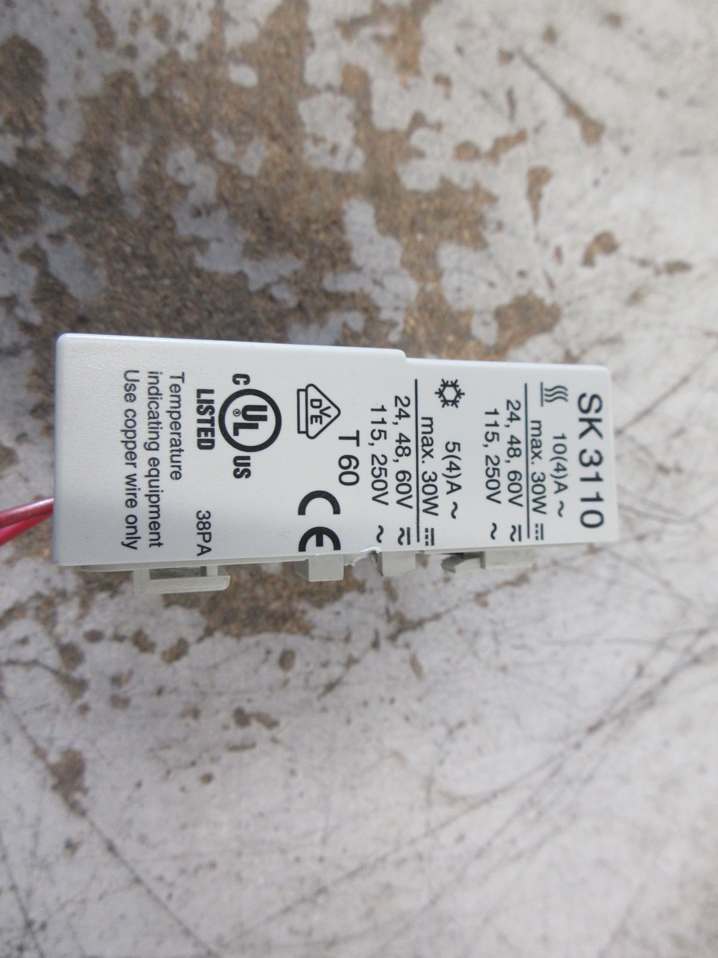 Rittal Temperature Controller SK 3110 Range: 41-131°F Used