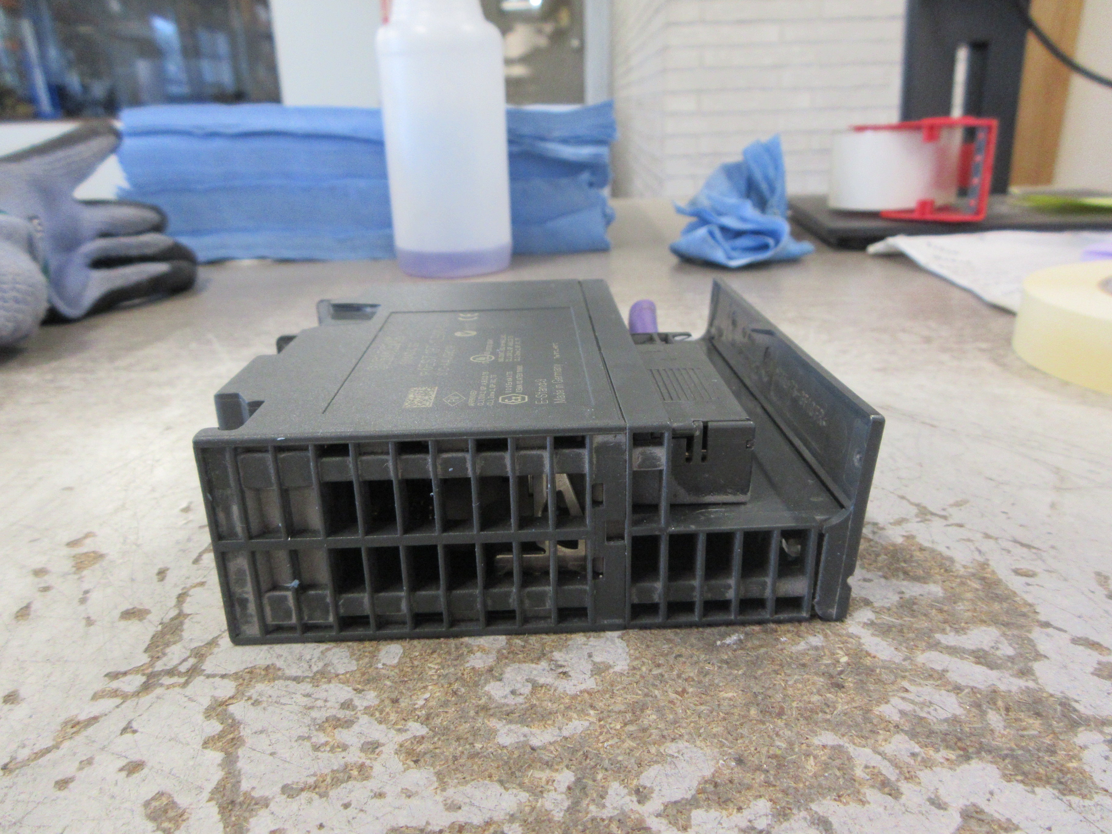 Siemens Simatic S7 Y-Coupler Module 6ES7 197-1LB00-0XA0 E-Stand: 3 Used