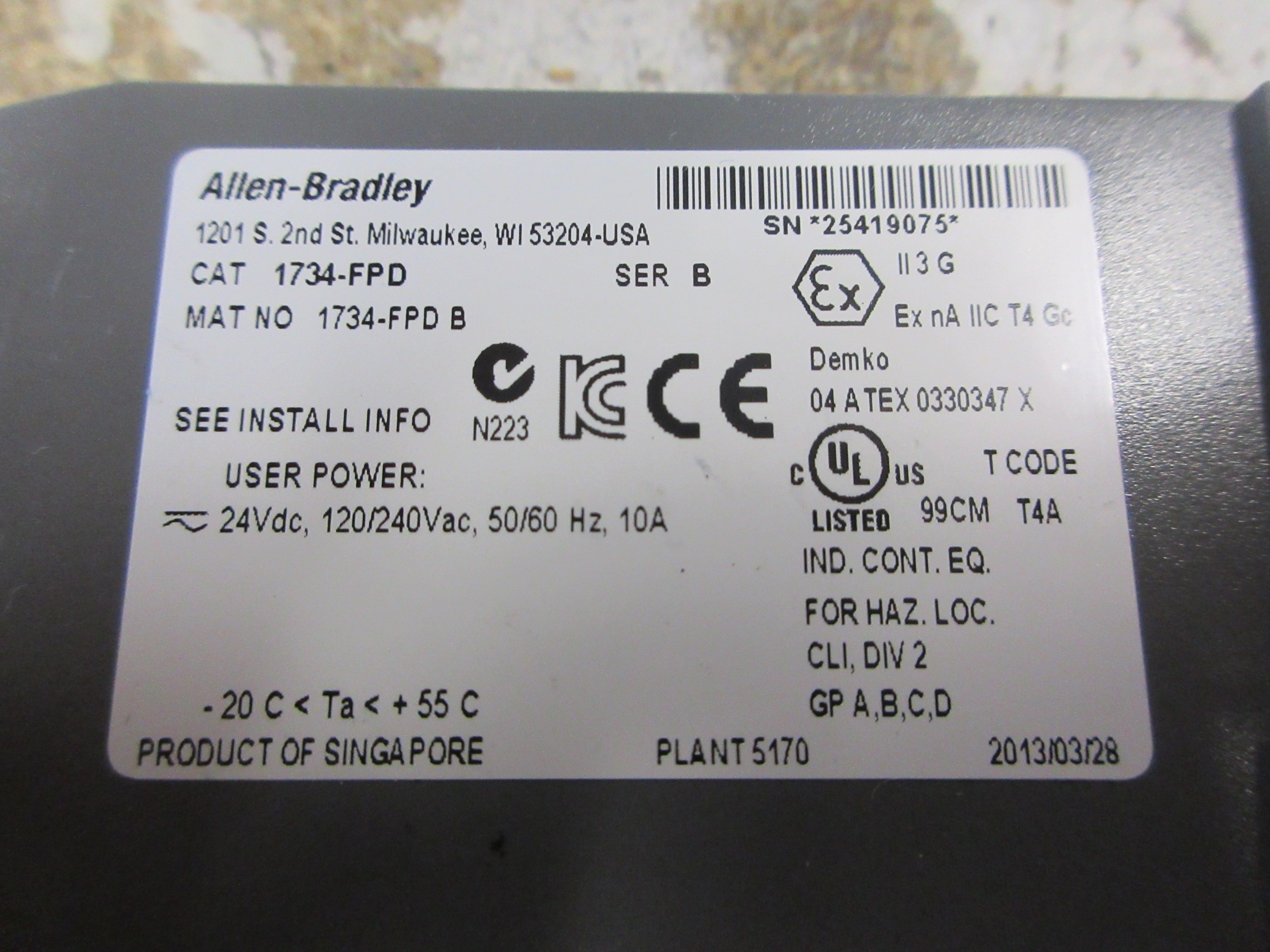 Allen-Bradley Point I/O Field Distributor Module 1734-FPD Ser. B Used