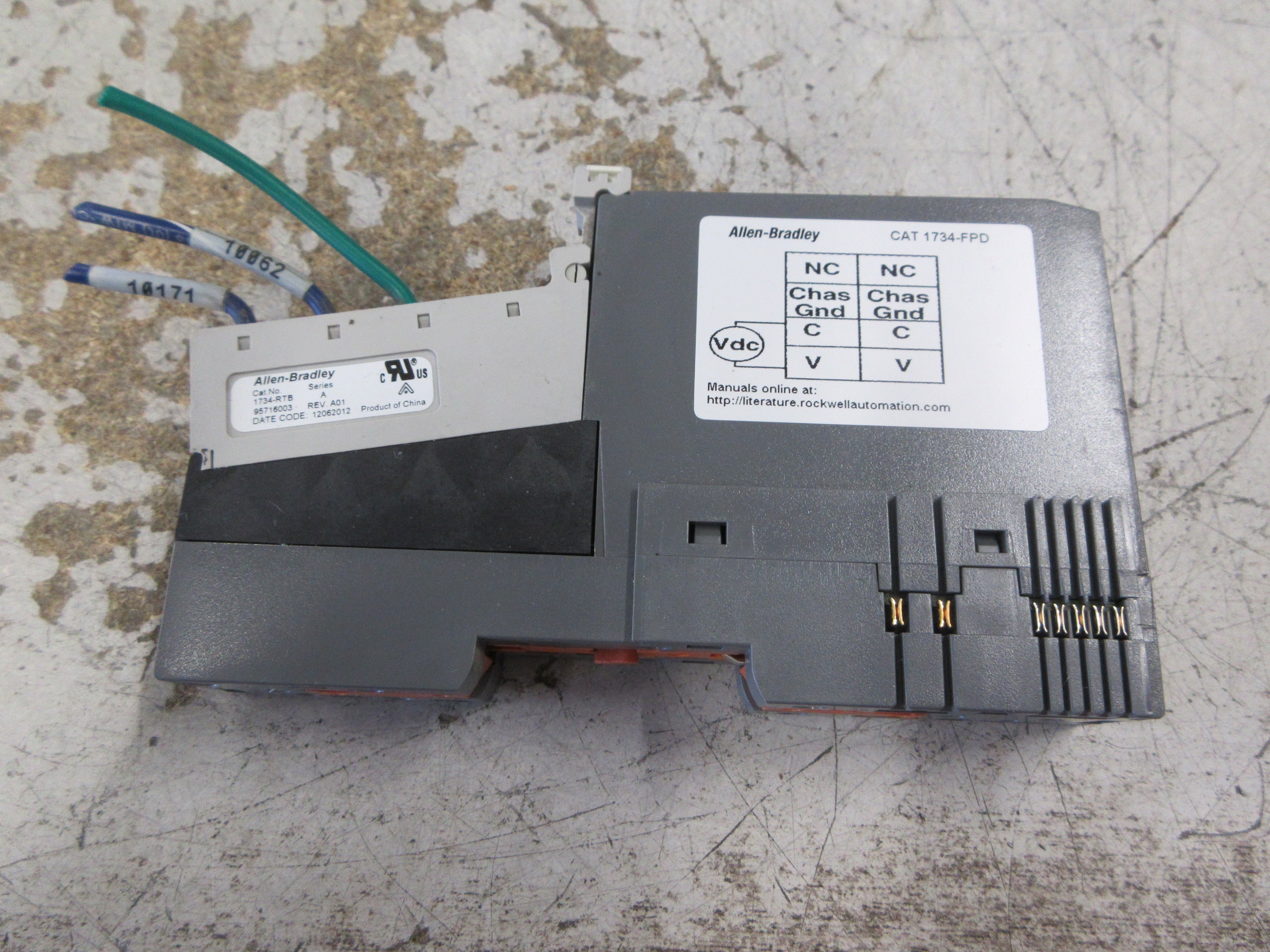 Allen-Bradley Point I/O Field Distributor Module 1734-FPD Ser. B Used