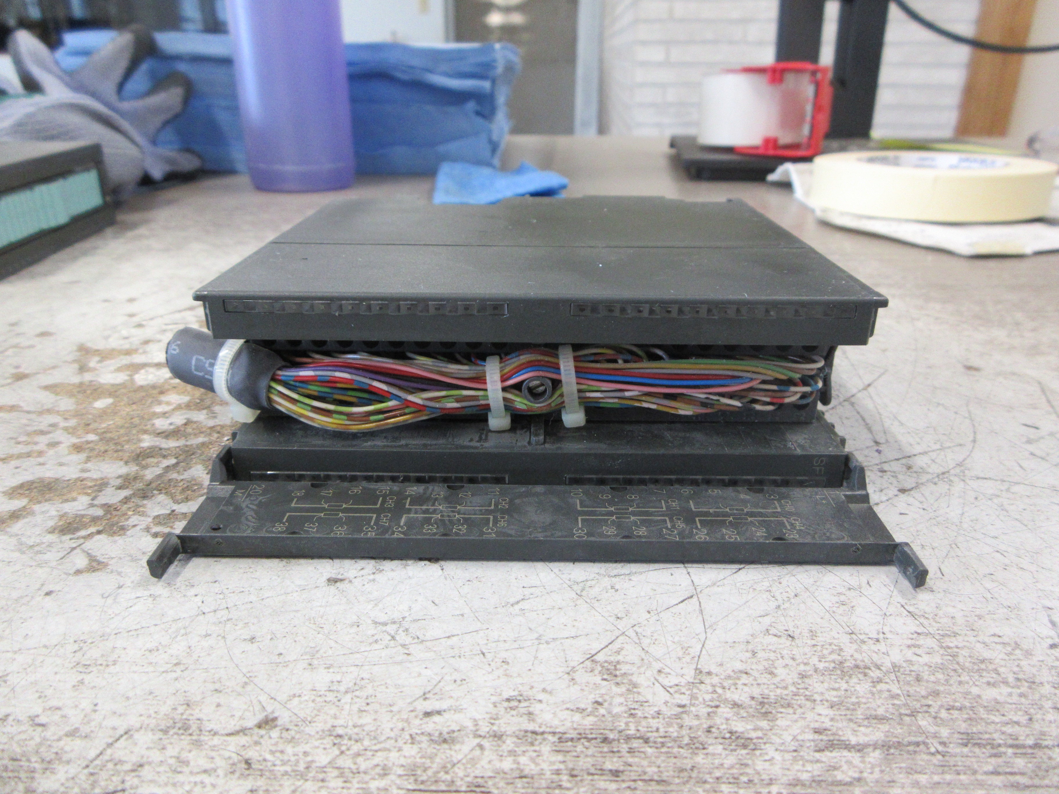 Siemens Simatic S7 Analog Output Module 6ES7 332-5HF00-0AB0 E-Stand: 13 Used