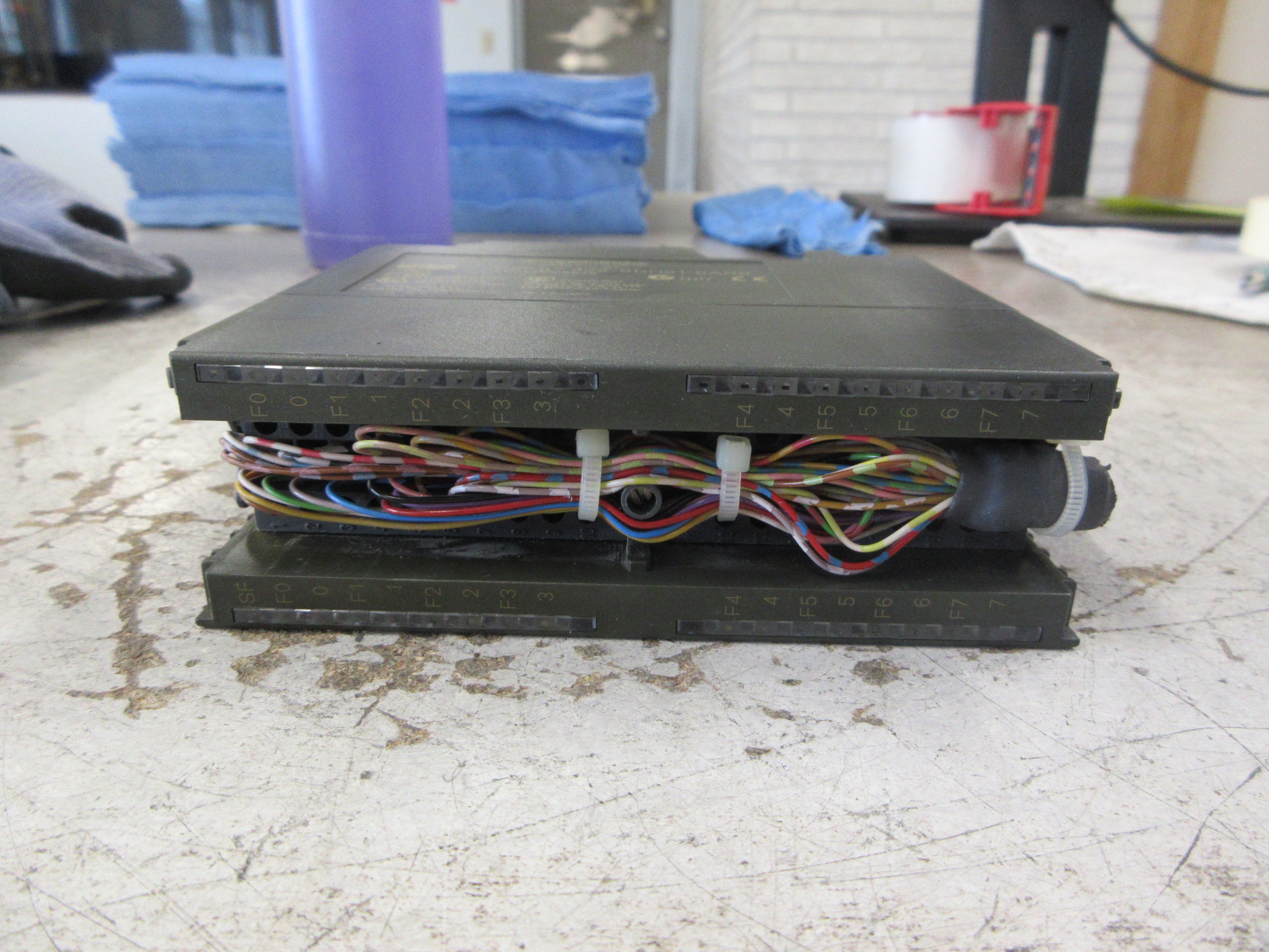 Siemens Simatic S7 digital Output Module 6ES7 322-8BH01-0AB0 E-Stand: 11 Used