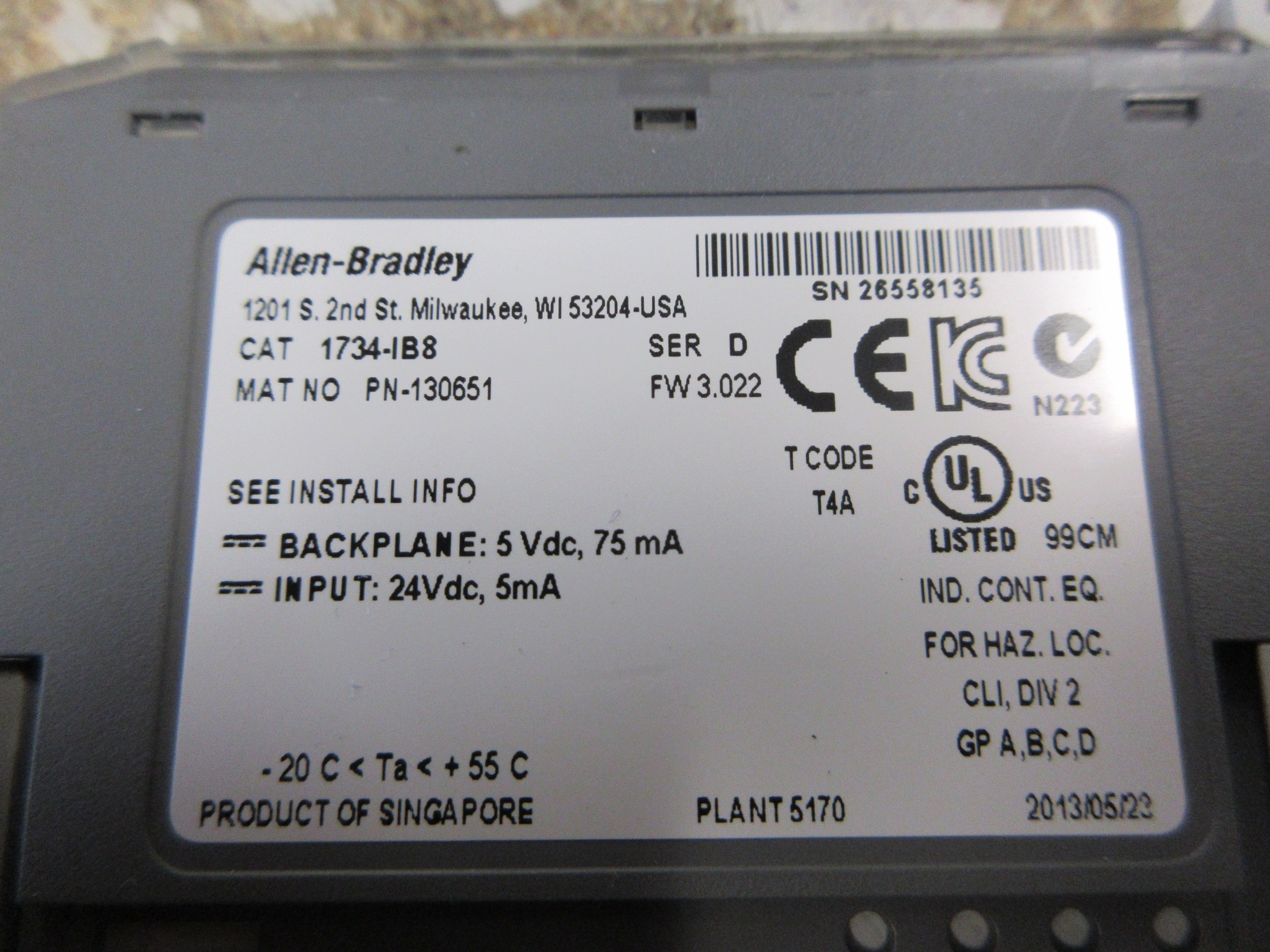 Allen-Bradley Point I/O Digital Input Module 1734-IB8 Ser. D FW: 3.022 8PT Used