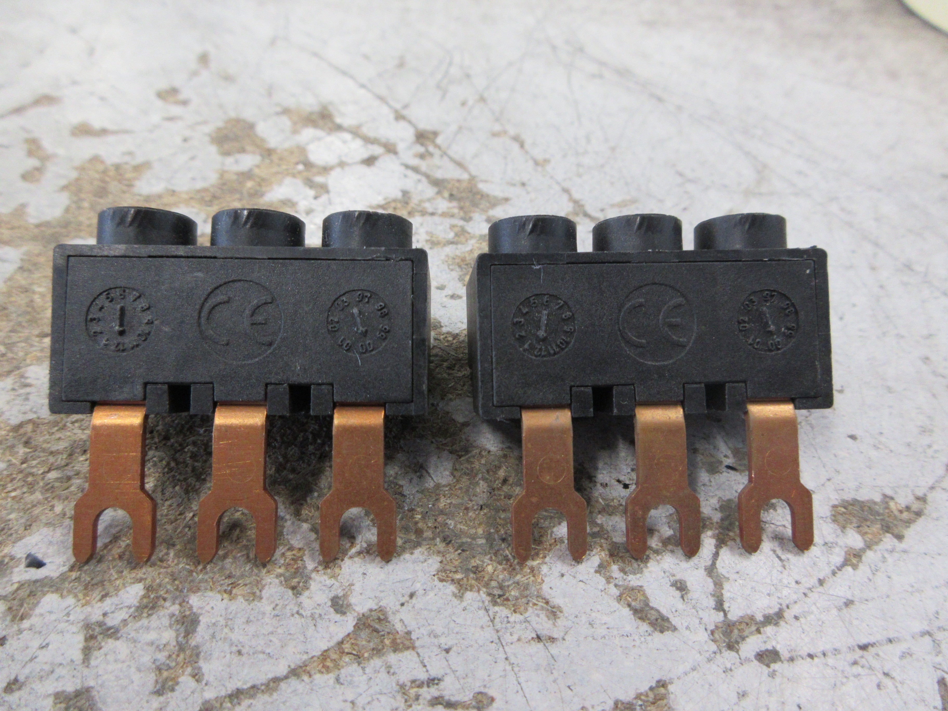 Allen-Bradley Feeder Terminal 140M-C-WT Ser. A 63A 690V *Lot of 2* Used