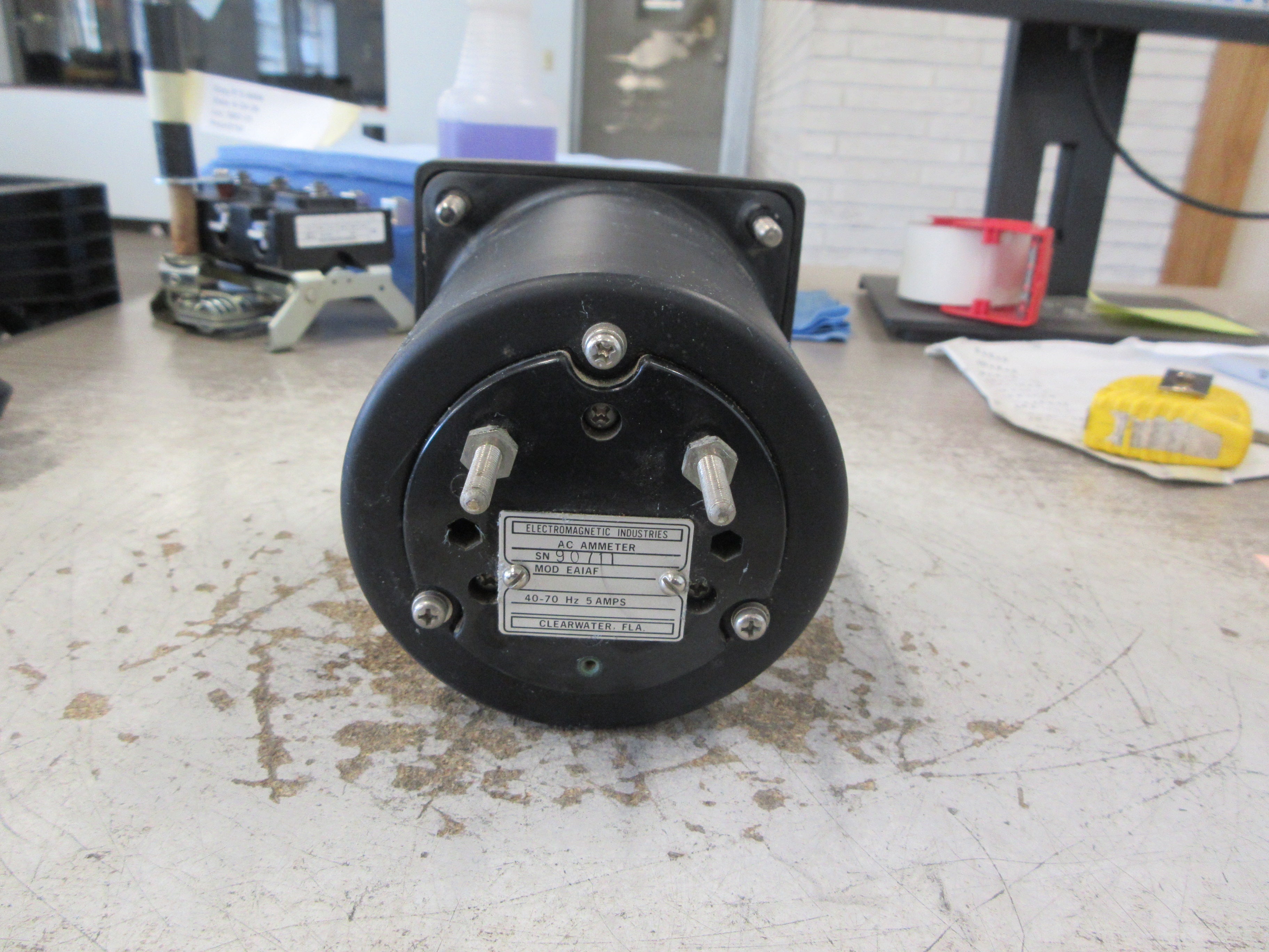 Square D AC Ammeter EAIAF Range: 0-3000A *Cracked Face* Used