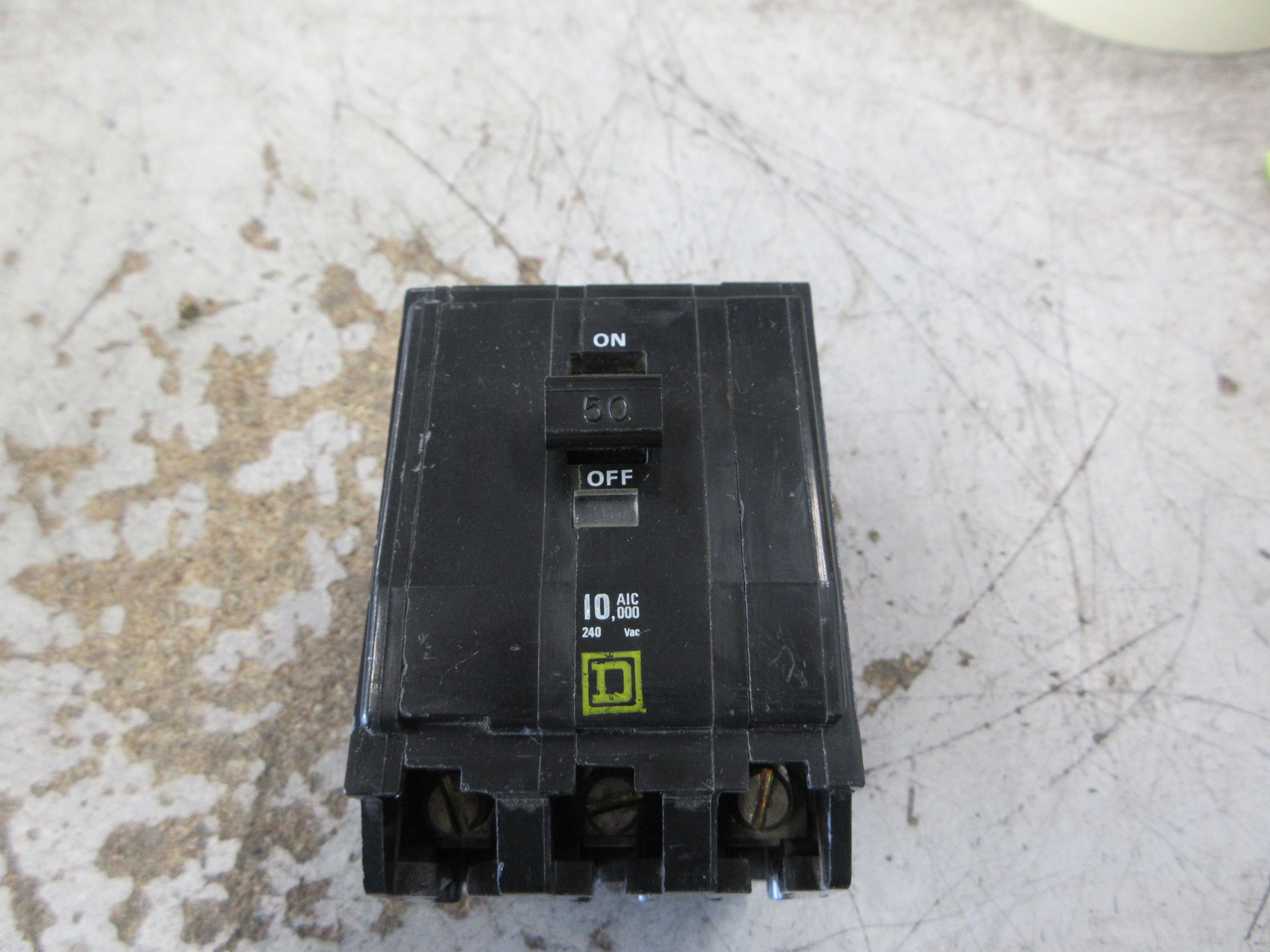 Square D Clip-On Circuit Breaker QO350 50A 240V 3P Used