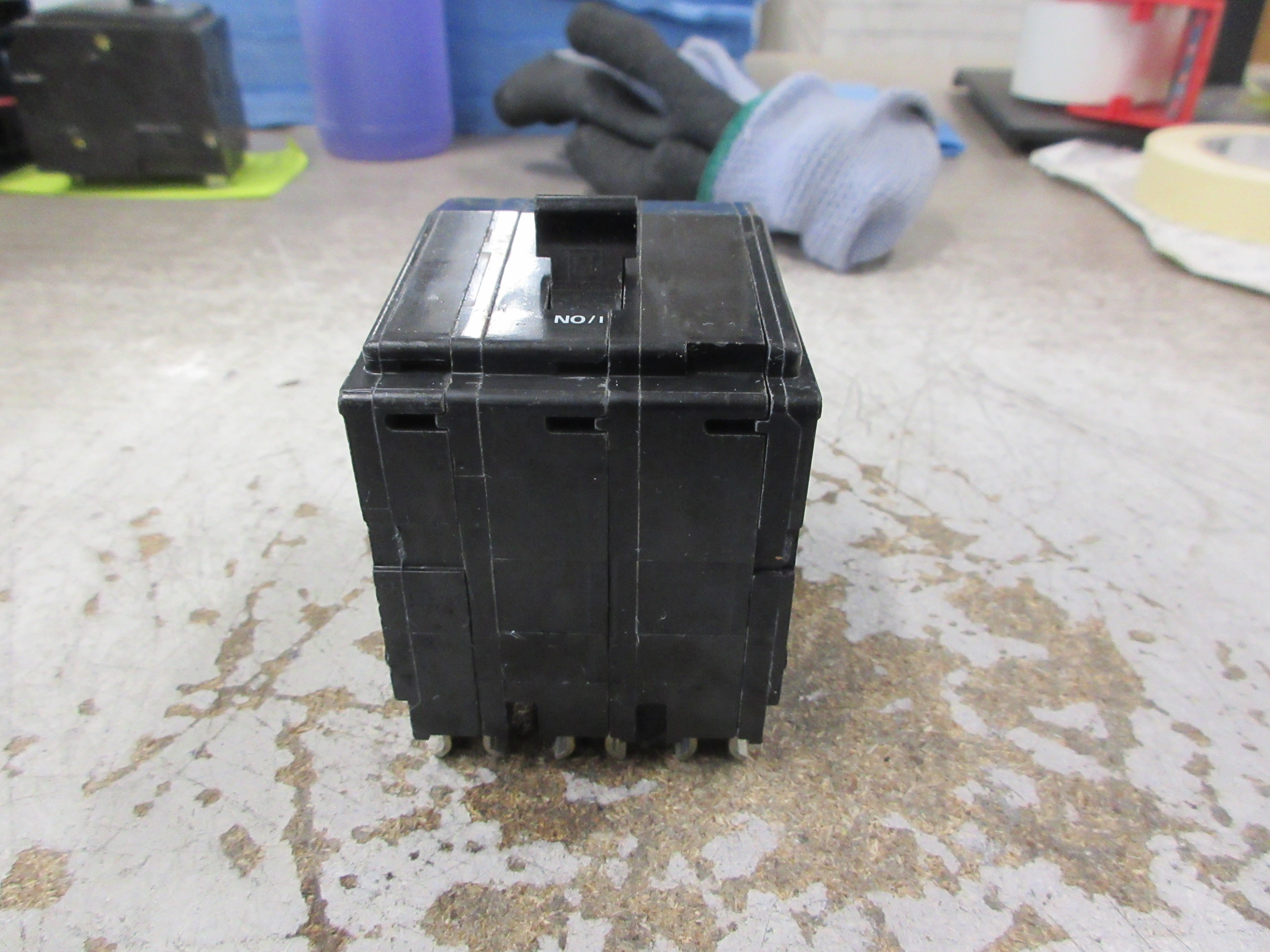 Square D Clip-On Circuit Breaker QO350 50A 240V 3P Used
