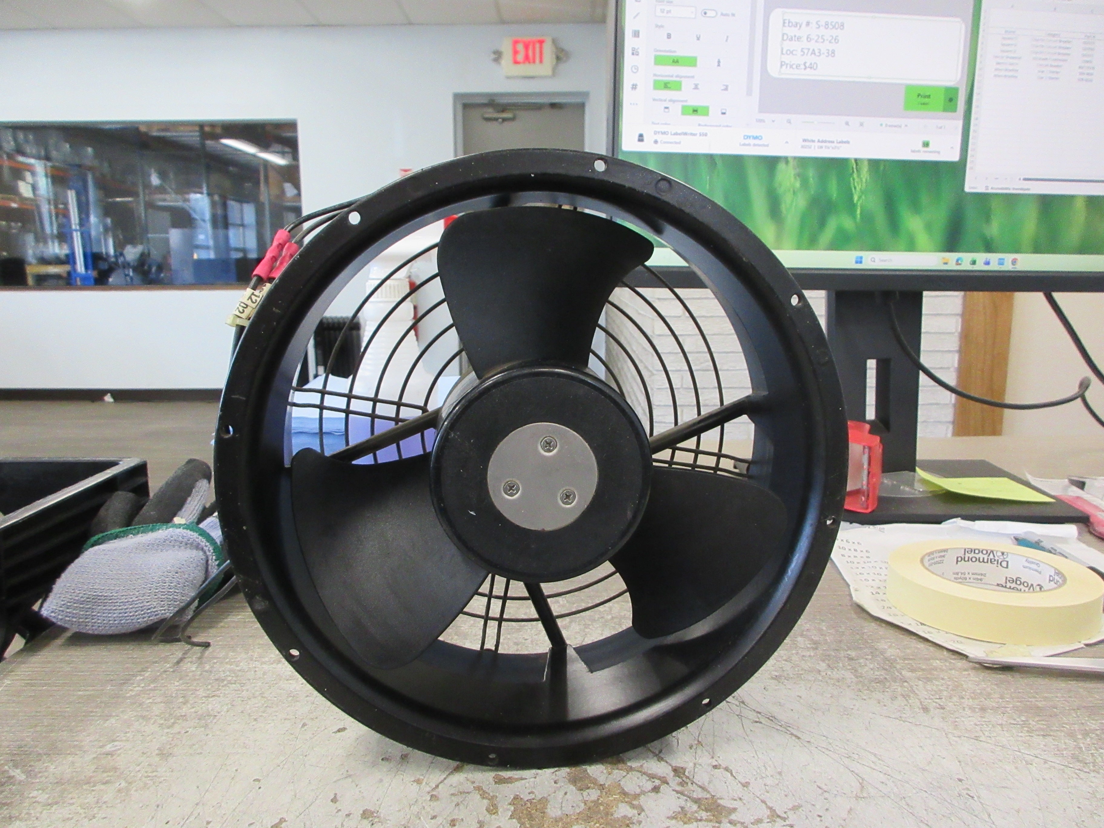 Dayton Axial Fan 3VU71 665 CFM 1600RPM 115V 60Hz 0.23A W/Grille Used