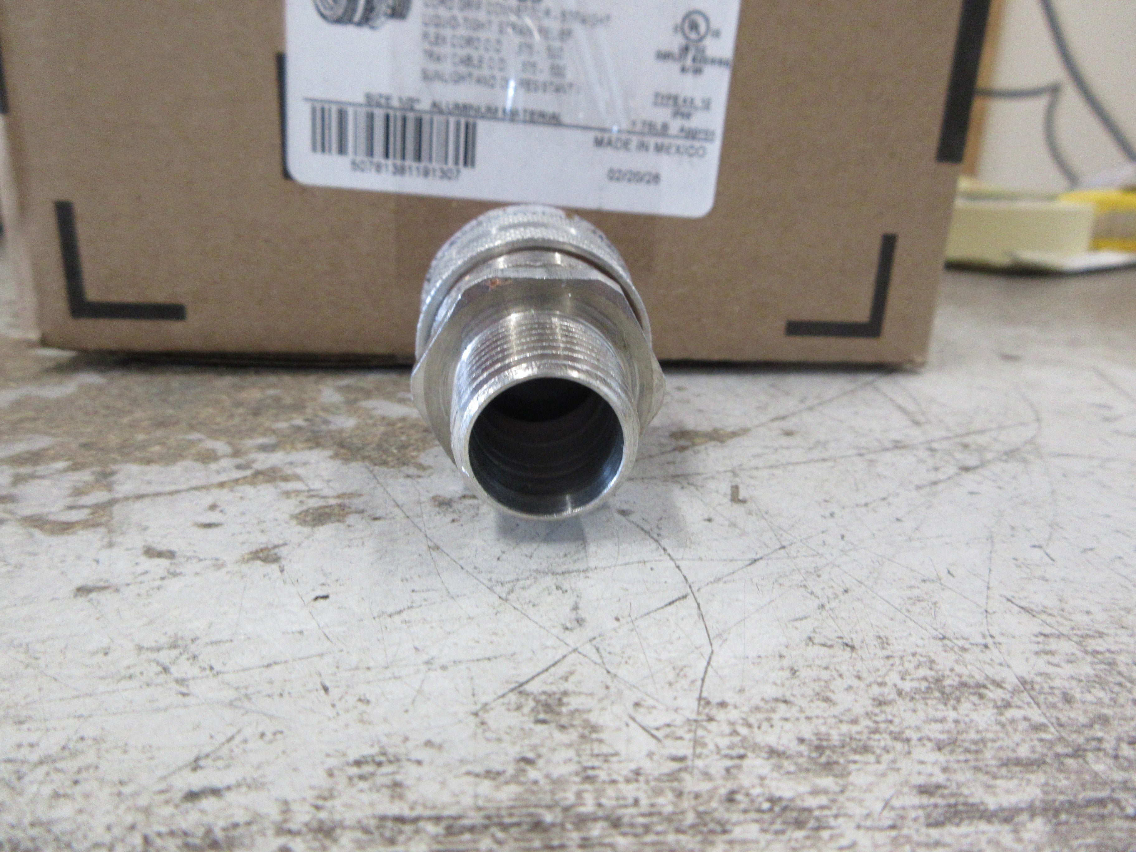 Emerson Appleton Liquid-Tight Cord Grip Connector CG3750 Model B Size: 1/2" Used
