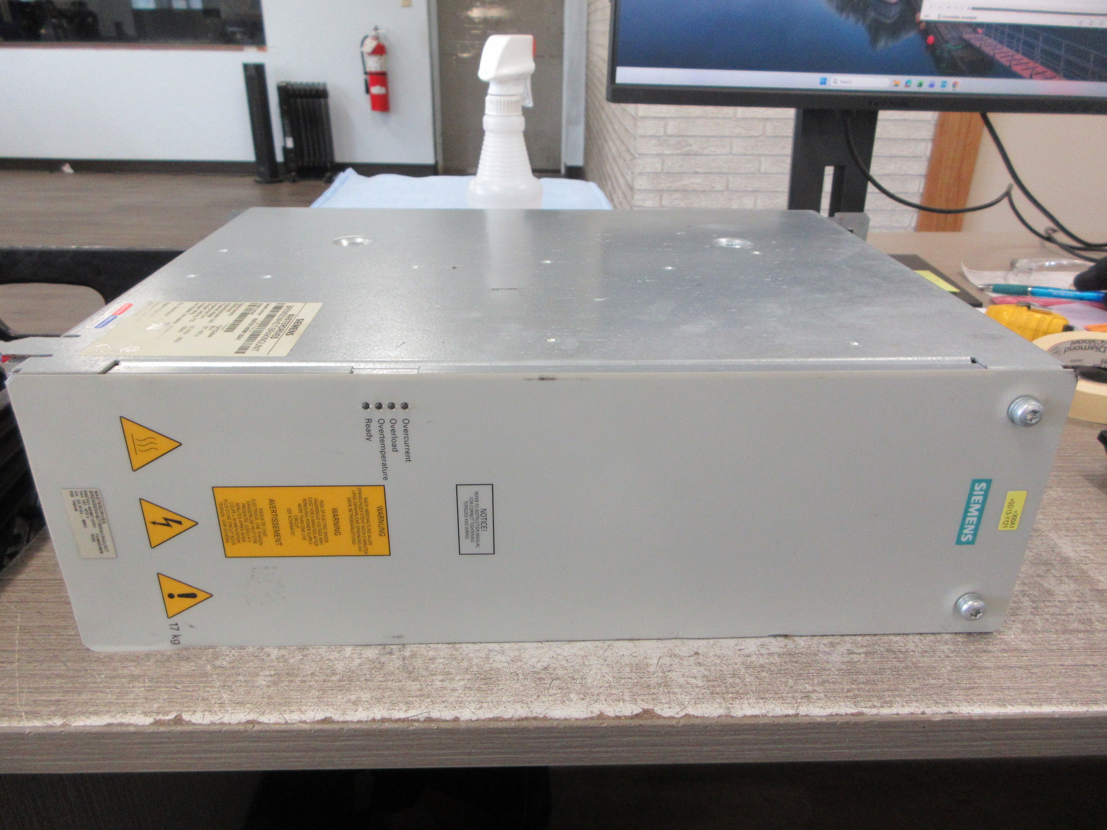 Siemens Masterdrives Braking Unit 6SE7031-6EB87-2DA1 E-Stand/Issue: A 100KW Used