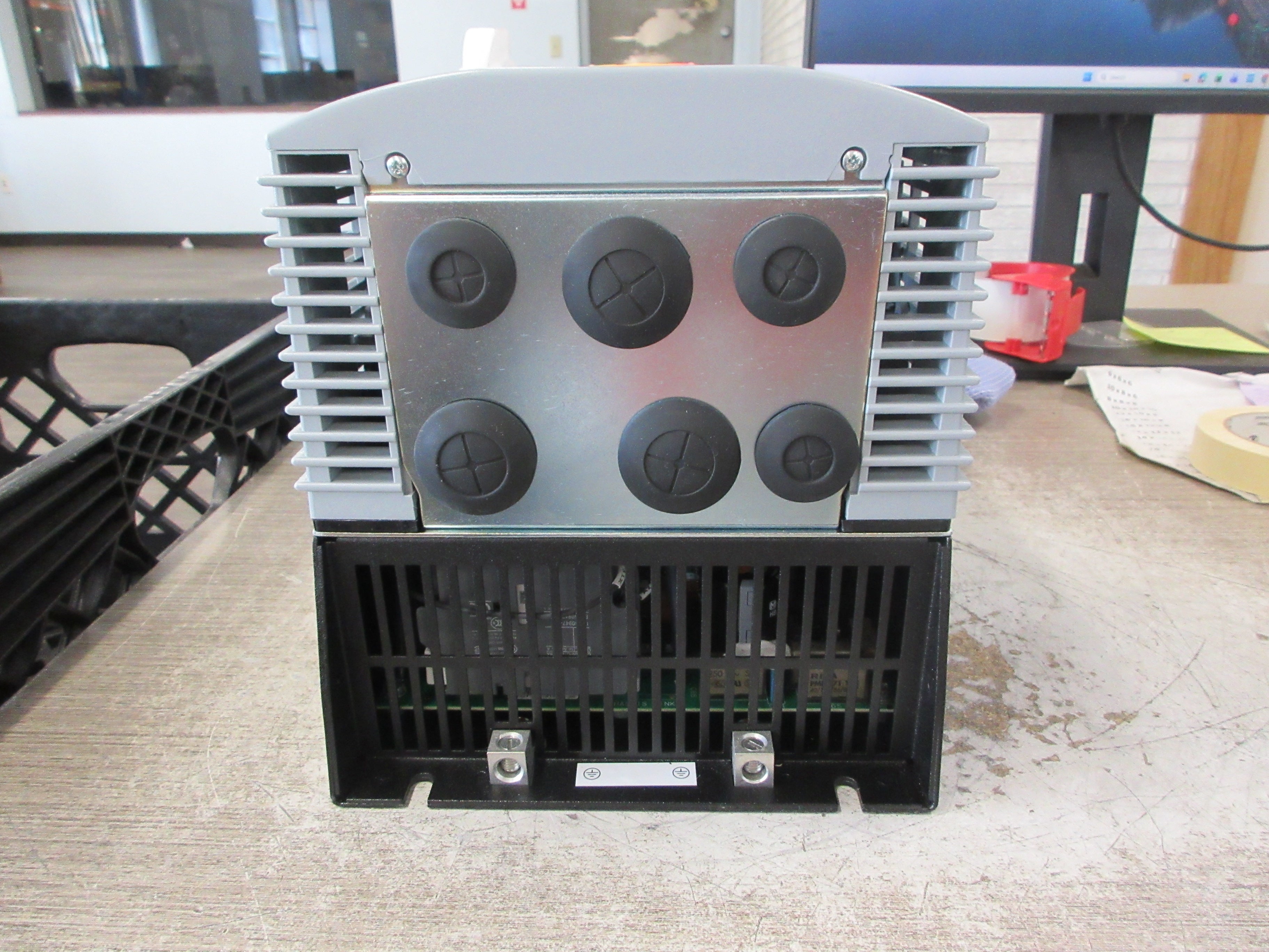 Parker DC 590+Series 2 Integrator DC Drive 955+8R0020 FW: 8V9 BS: 8.03 20HP Used