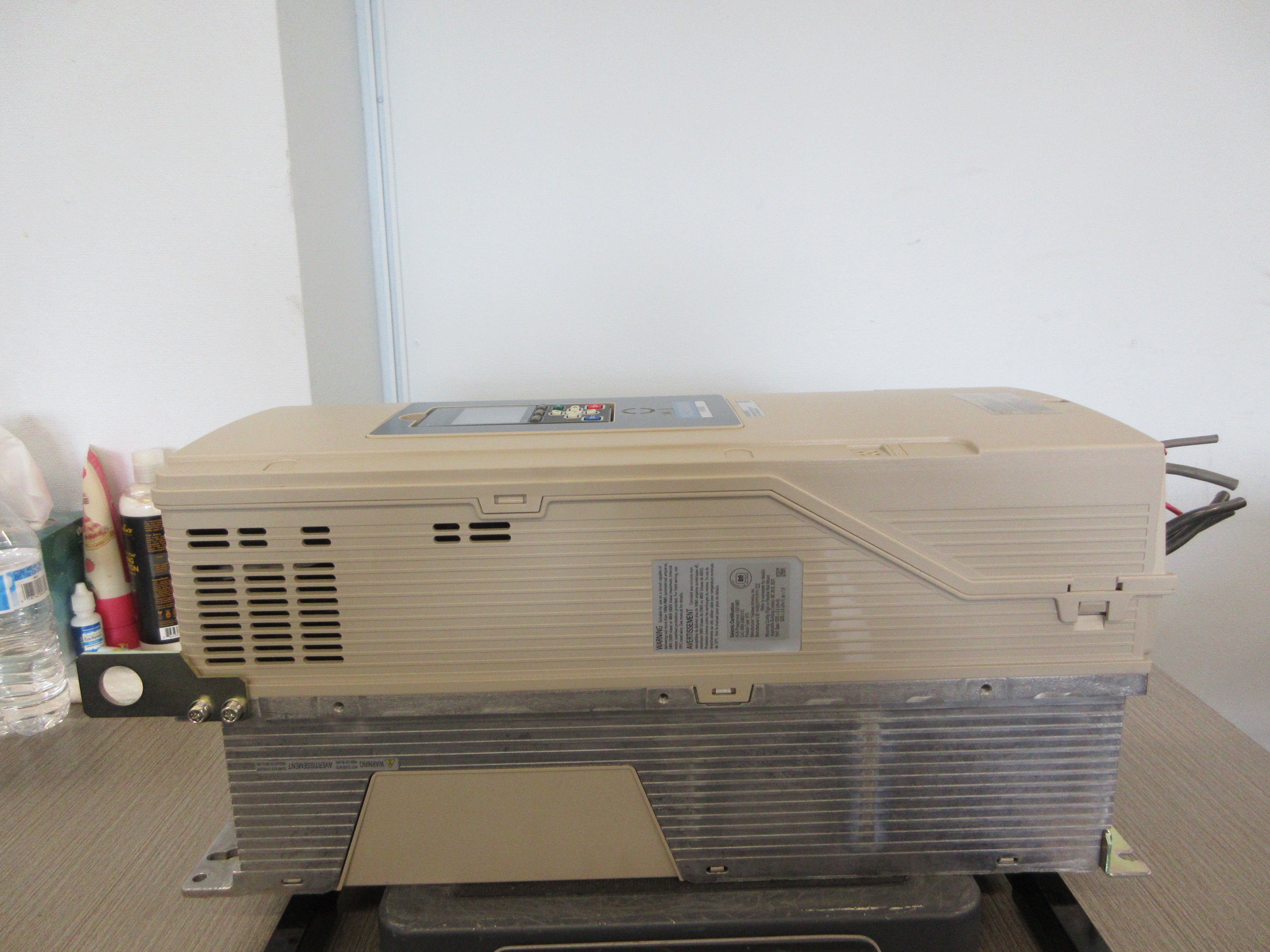 Yaskawa HV600 AC Drive CIPR-HV60U2046CFAA-AAAAHA Rev. A 15HP 3Ph Used