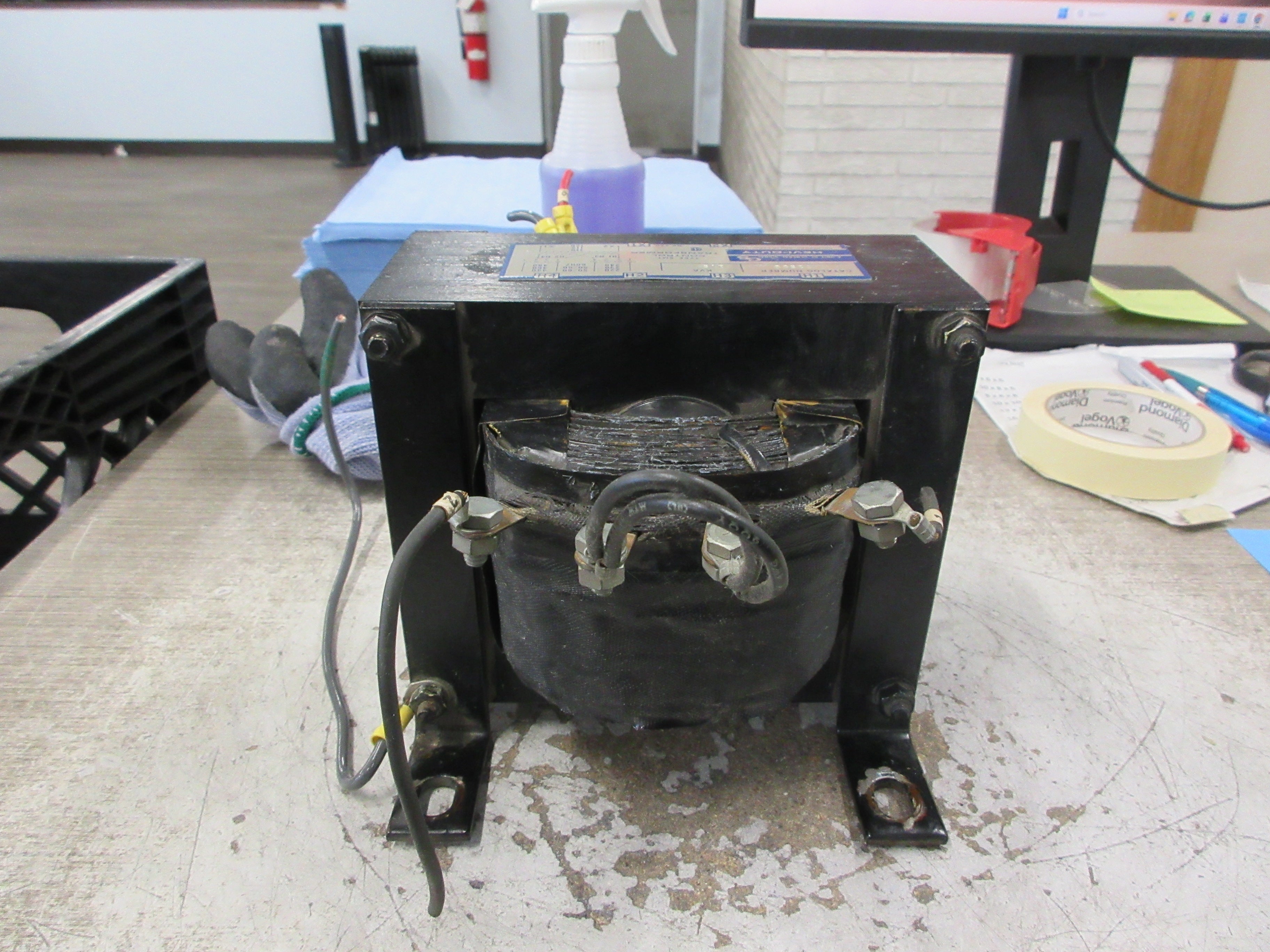Hevi-Duty Type SMT Control Transformer T1500 1.5kVA Pri: 240/480V Sec: 120V Used