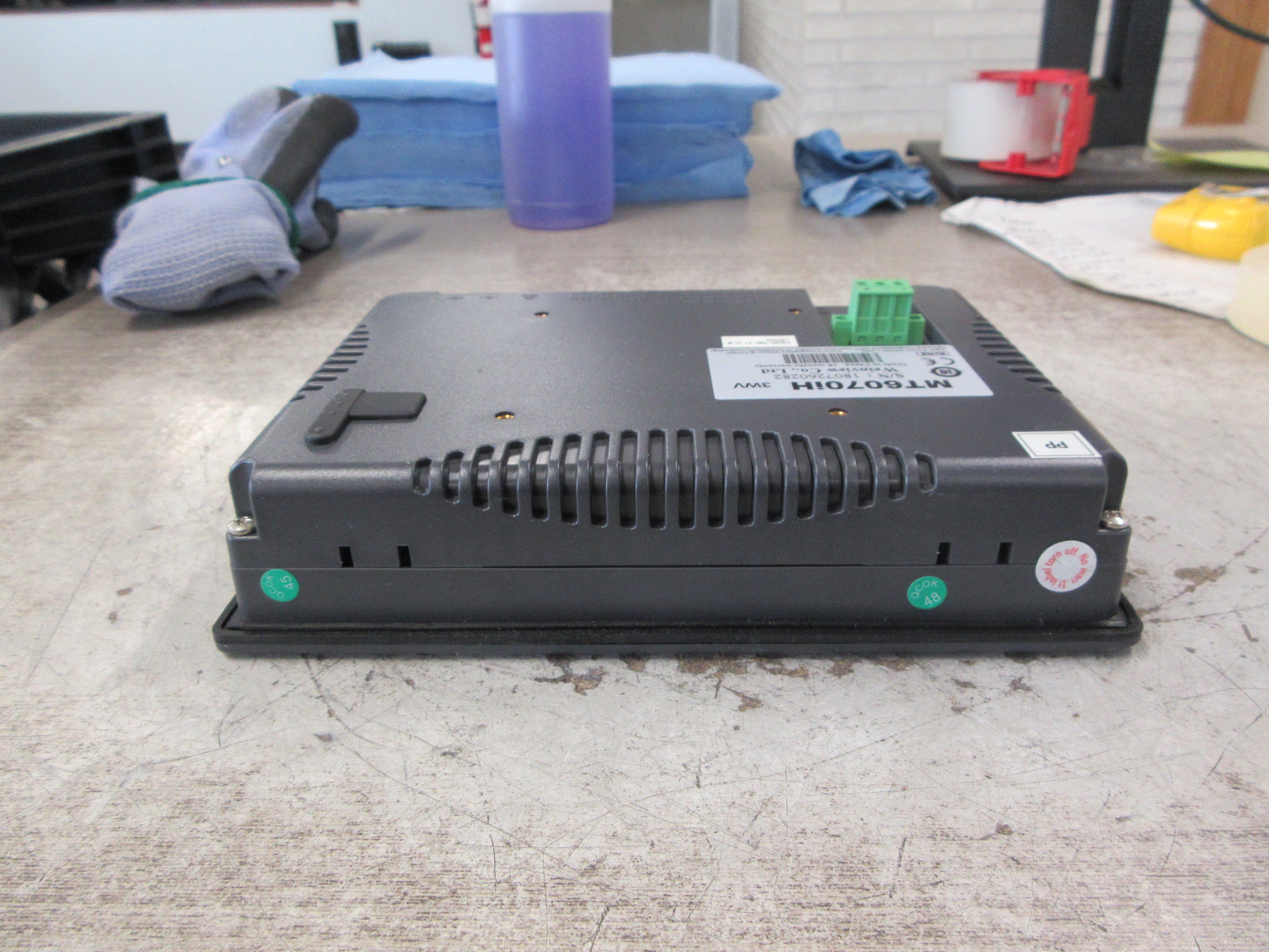 Weinview Sungrow Operator Interface Panel MT6070iH 24VDC 250mA Used