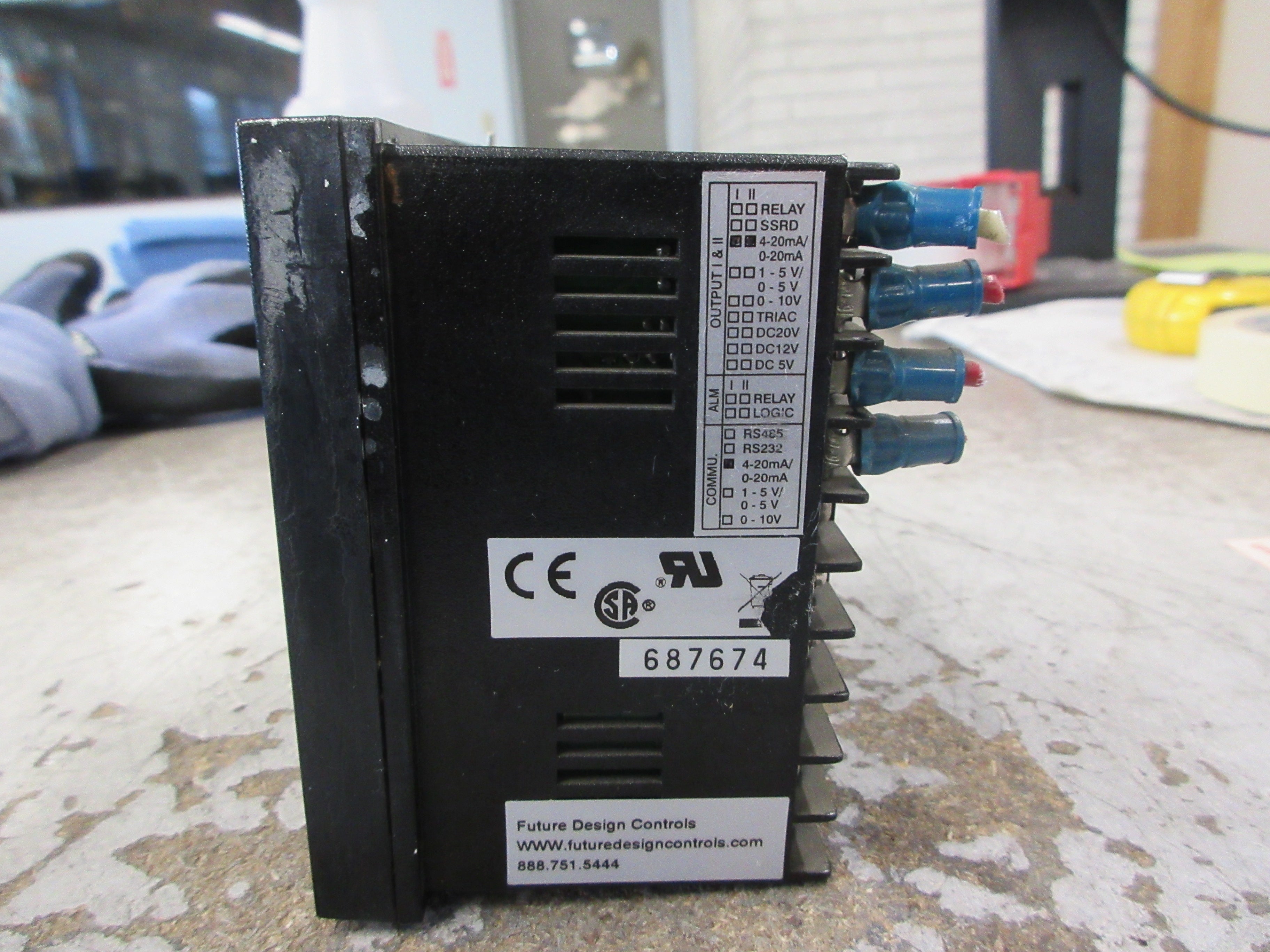 Future Design Controls FDC-4300 Temperature Controller CD4300ZA 90-264VAC Used