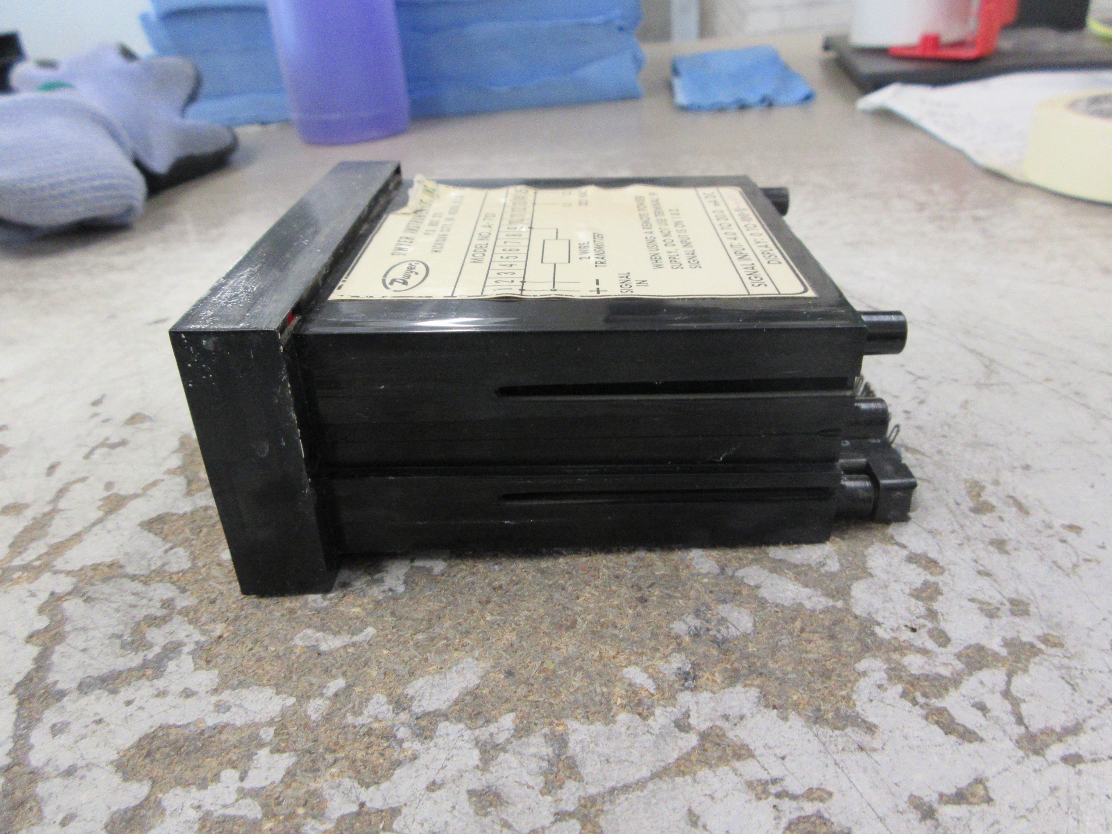 Dwyer Digital Panel Meter A-701 120VAC Signal: 4.0-20.0mA DC Used