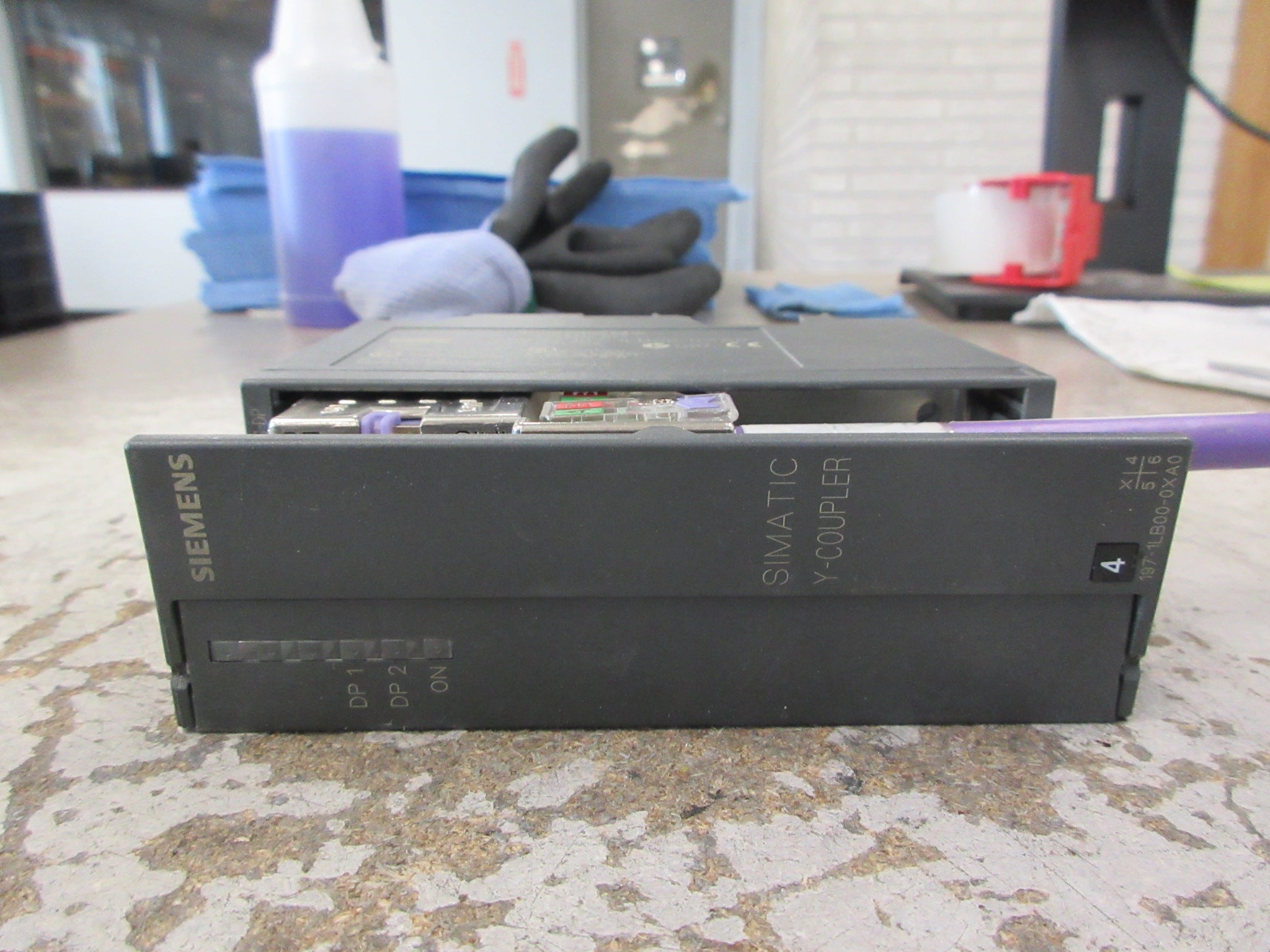 Siemens Simatic S7 Y-Coupler Module 6ES7 197-1LB00-0XA0 E-Stand: 3 Used