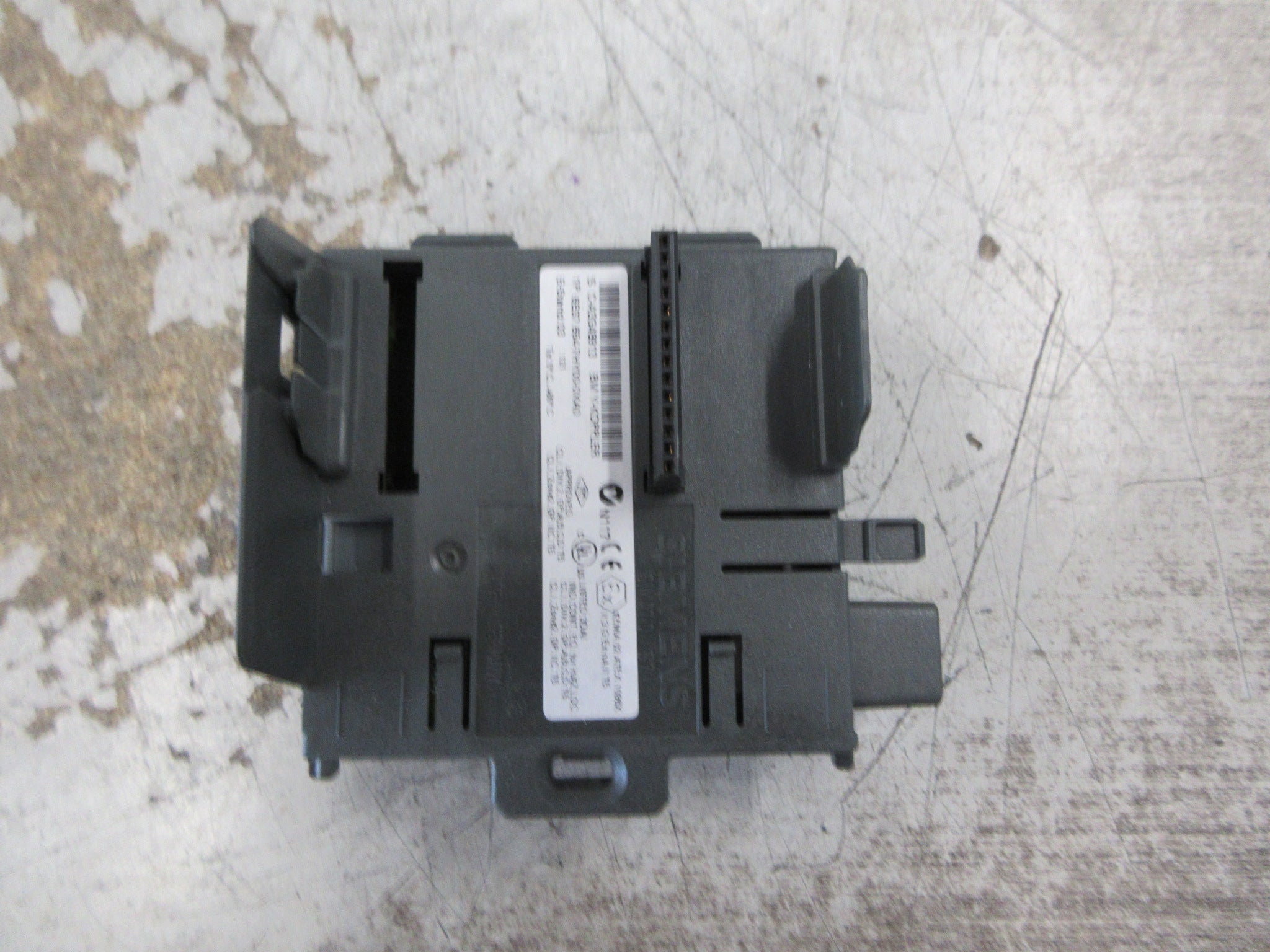 Siemens Simatic S7 Bus Module 6ES7 654-7HY00-0XA0 E-Stand: 03 Used