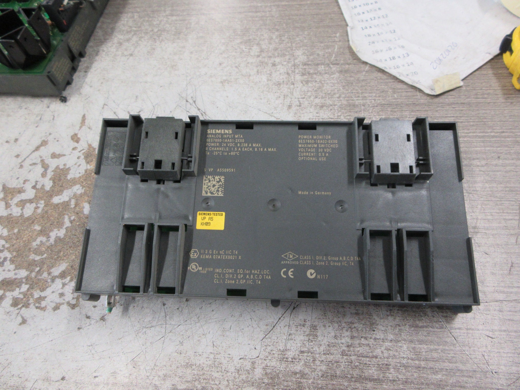 Siemens Analog Input MTA 6ES7650-1AA51-2XX0 8-Ch Used