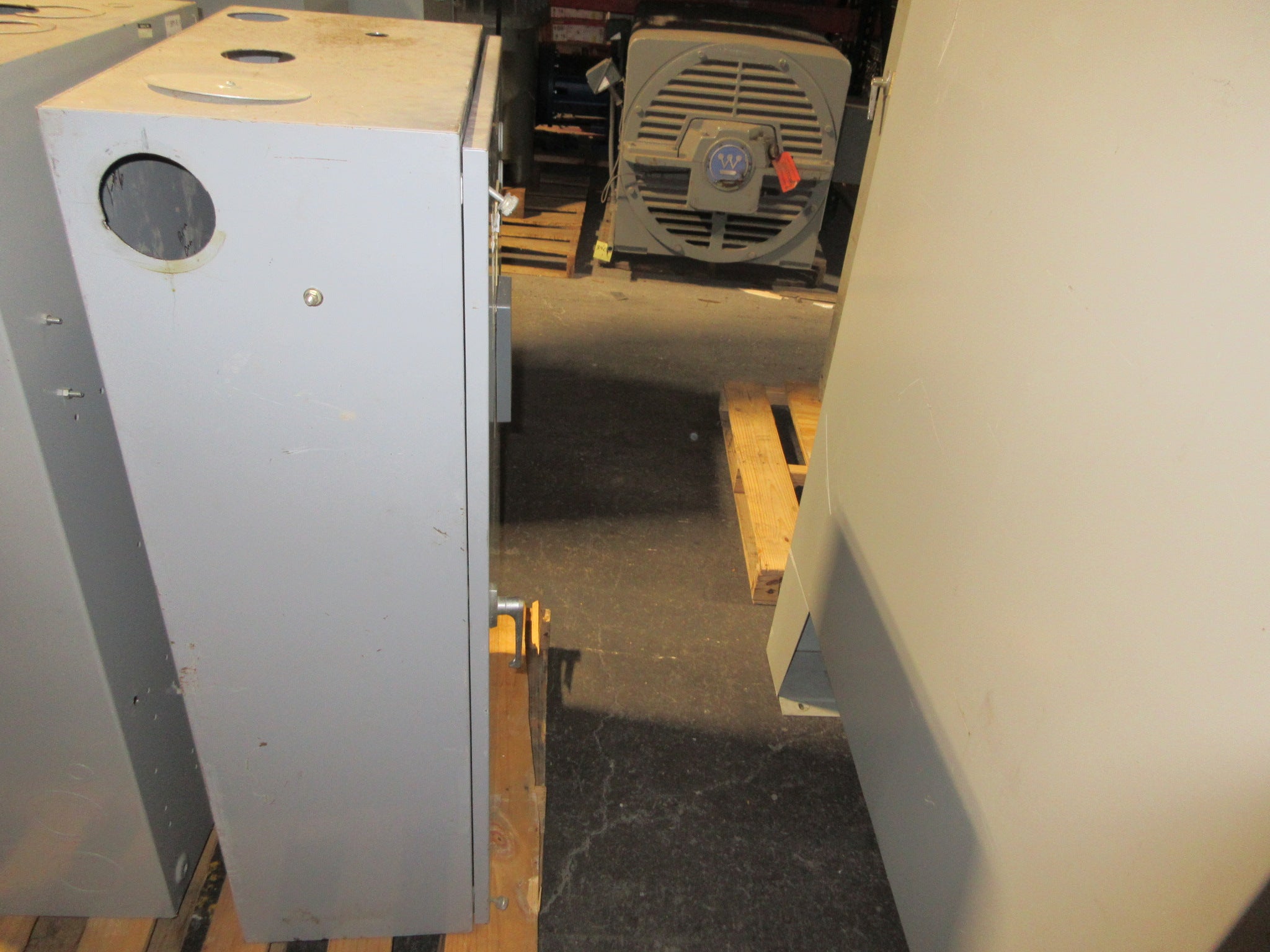 ABB Automatic Transfer Switch OXA260U3X4QB-ZE 260A 480V Used