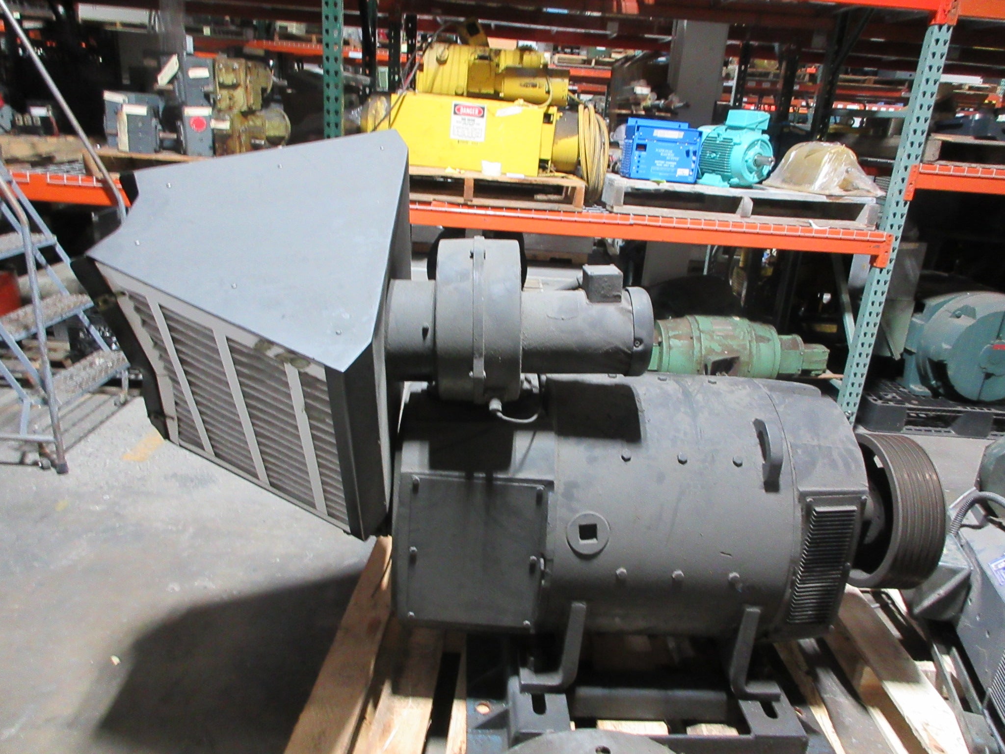 Rinamatic DC Motor 5CD223PA894B802 200HP ARM: 333A FLD: 4.82/2.0A 500V Used