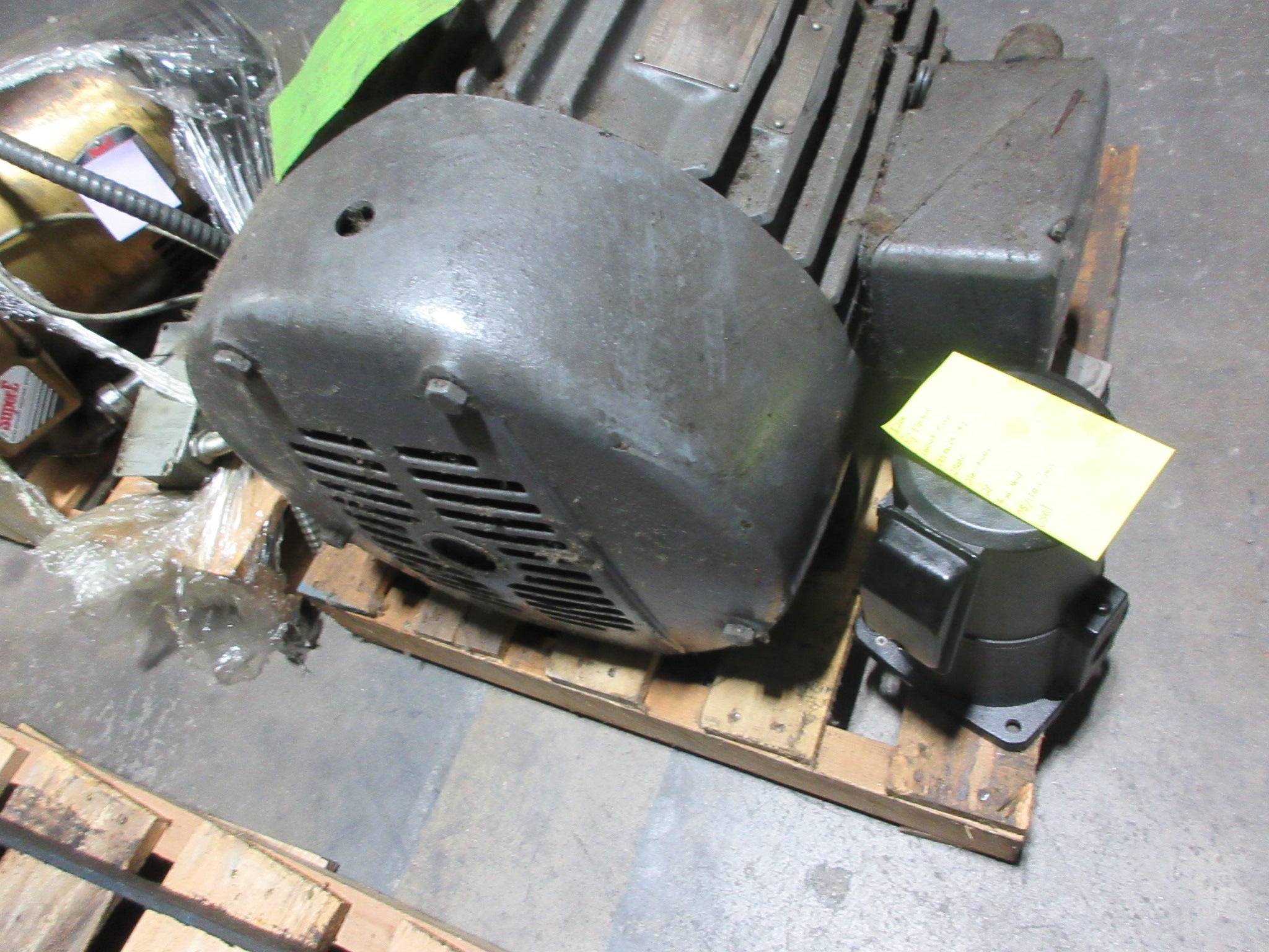 GE Motor 5K4324B22 25HP 208-220/440V 1770RPM 4/32A Frame: 324U Used