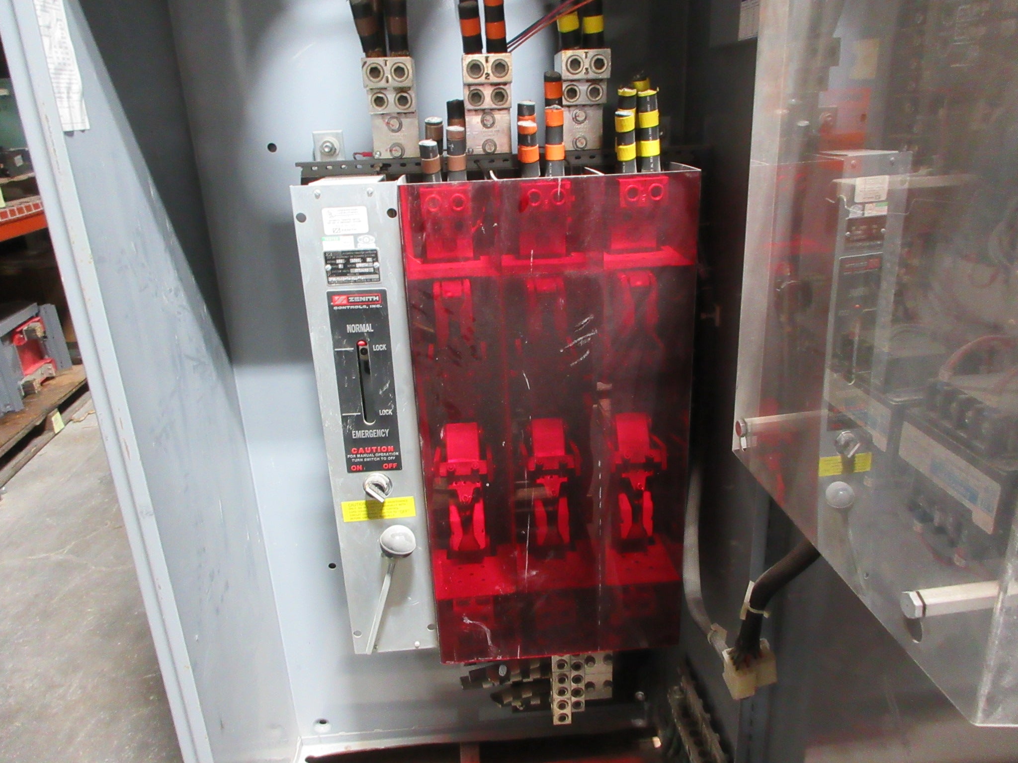 Zenith Automatic Transfer Switch ZTS121EC-7AAELLPTUW 1200A 277/480V 60Hz Used