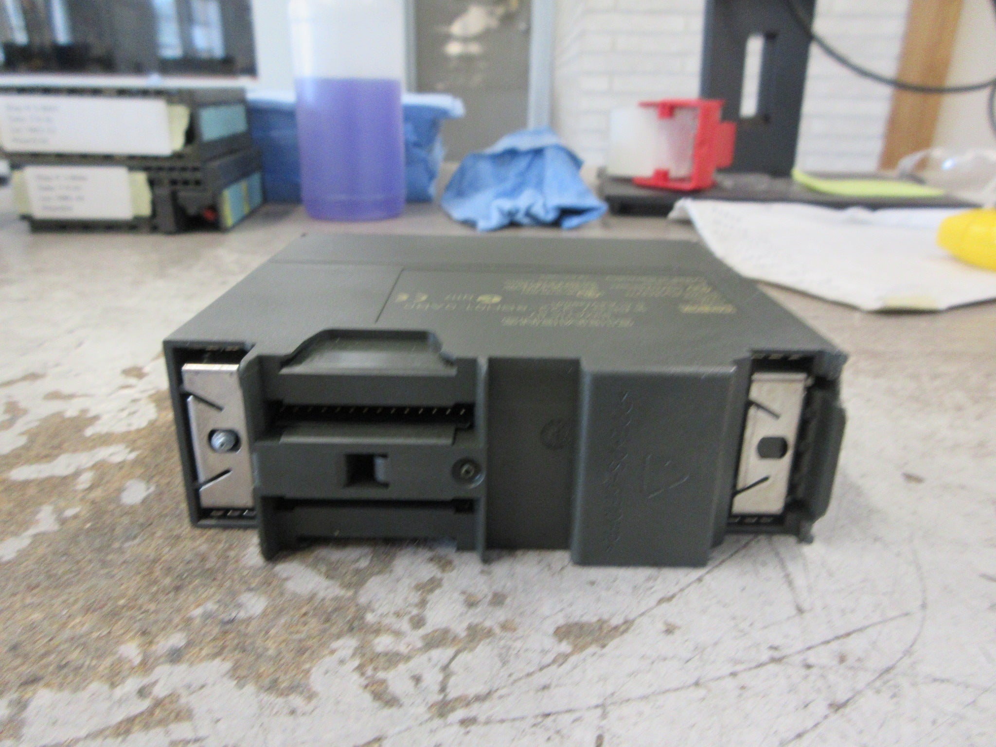 Siemens Simatic S7 digital Output Module 6ES7 322-8BH01-0AB0 E-Stand: 11 Used