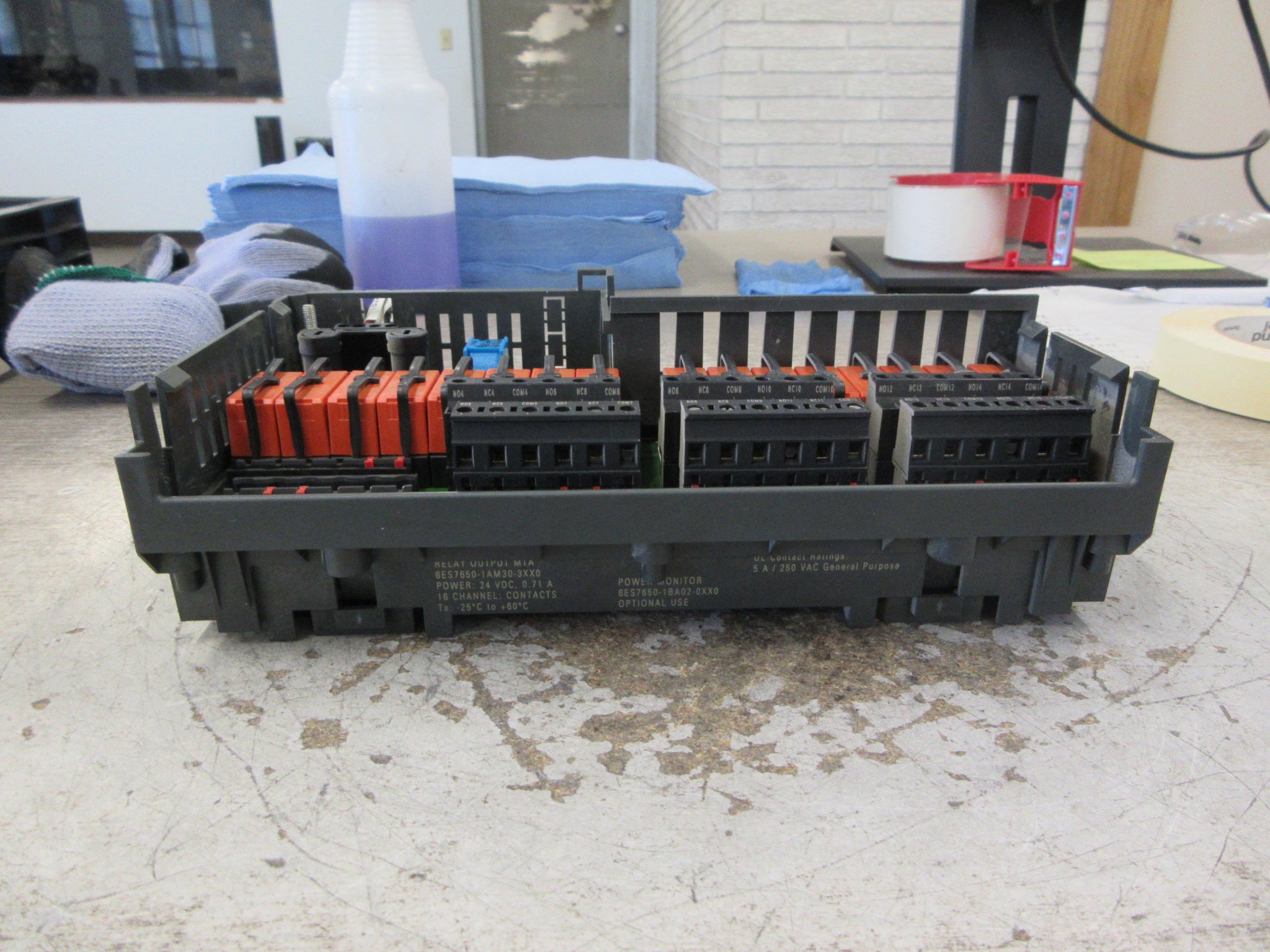 Siemens Relay Output Module MTA 6ES7650-1AM30-3XX0 16-Ch Used