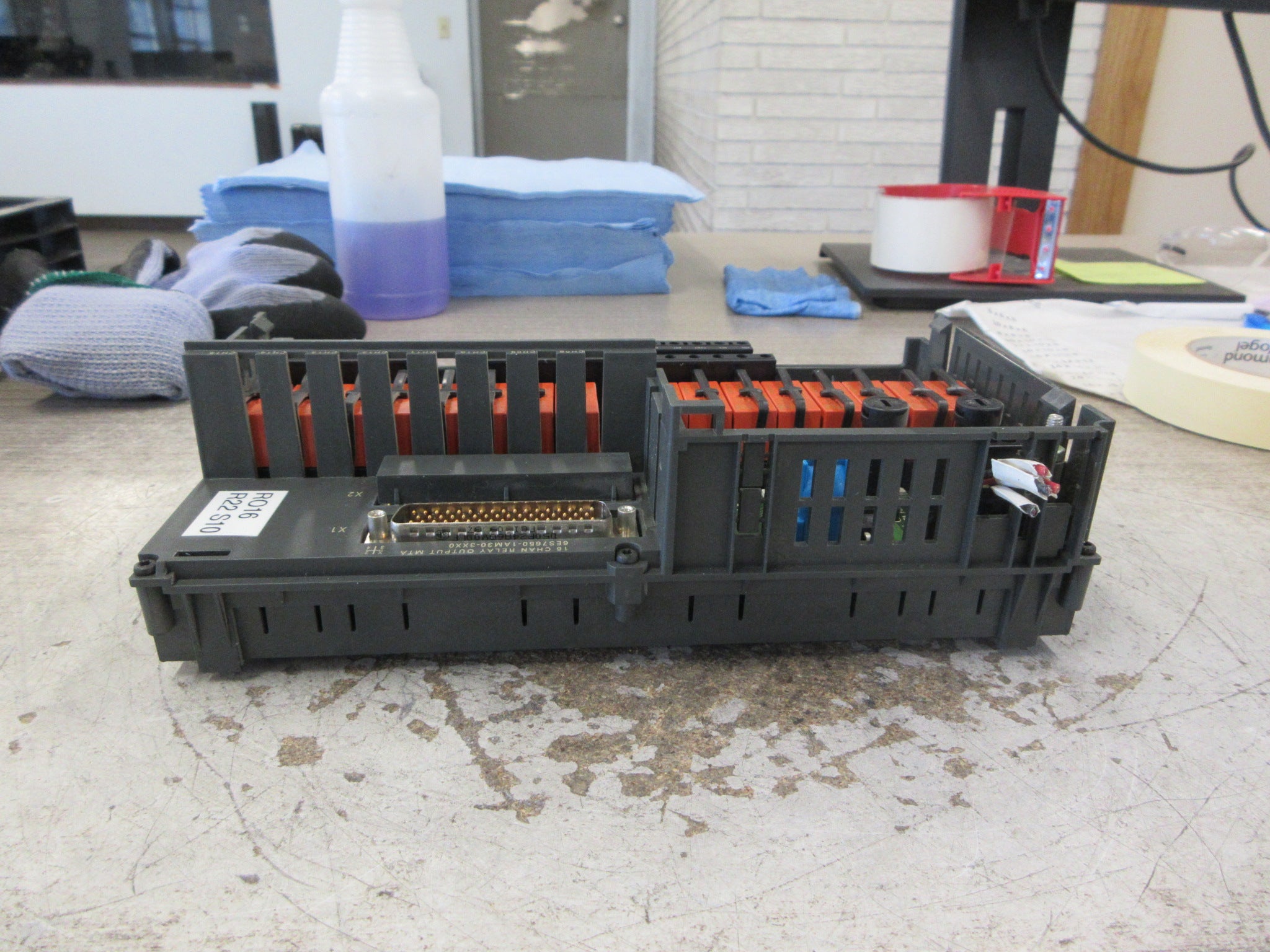 Siemens Relay Output Module MTA 6ES7650-1AM30-3XX0 16-Ch Used