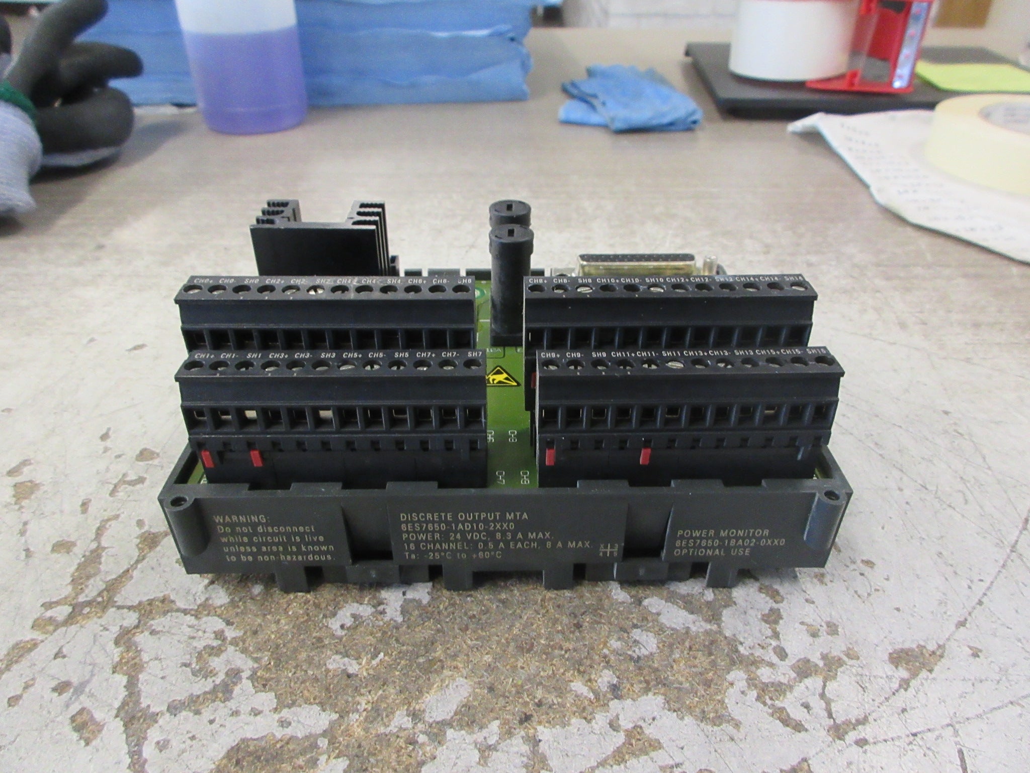 Siemens Discrete Output MTA 6ES7650-1AD10-2XX0 16-Ch Used