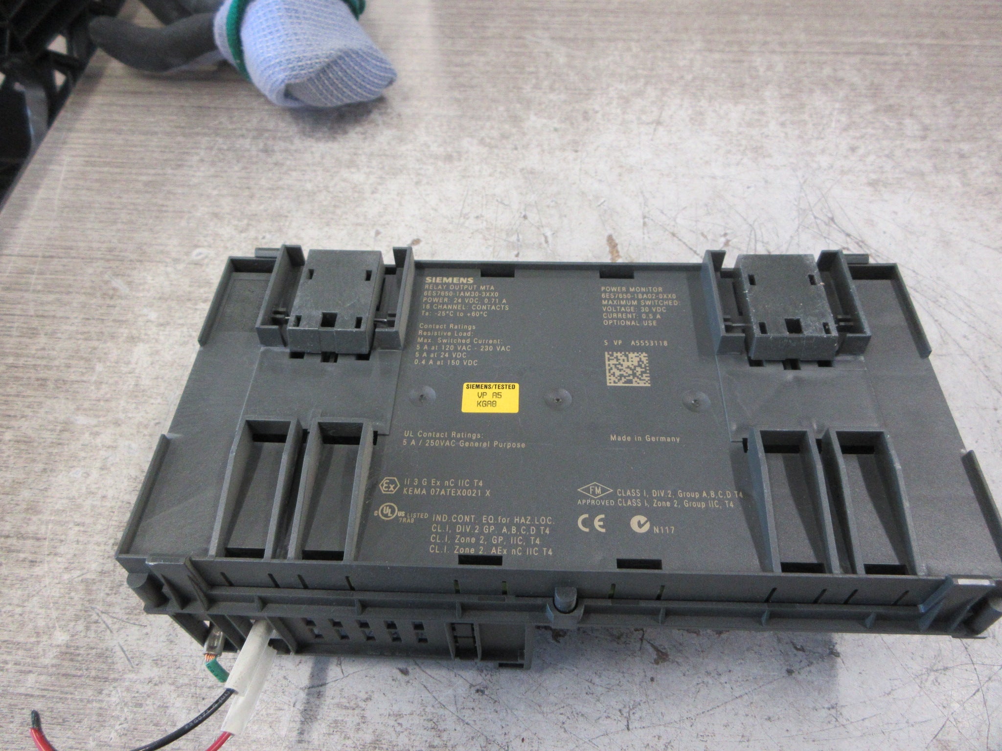 Siemens Relay Output Module MTA 6ES7650-1AM30-3XX0 16-Ch Used
