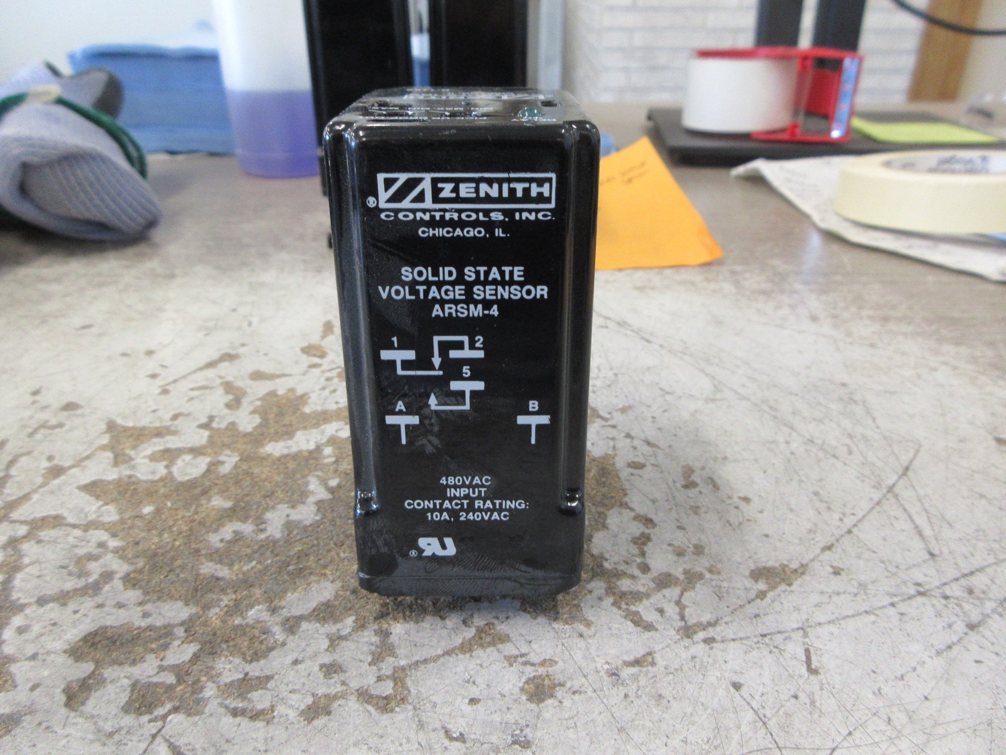 Zenith Controls ARSM-4 Solid State Voltage Sensor K-1188 Input: 480V Used