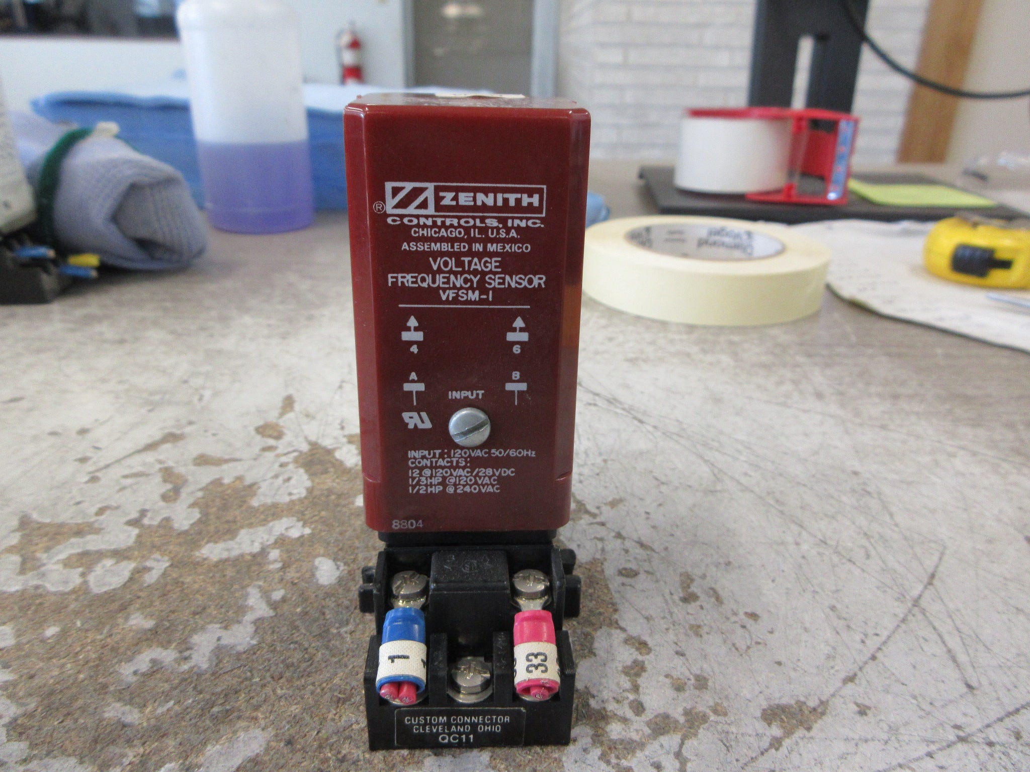 Zenith VFSM-1 Voltage Frequency Sensor K-1192 W/Base Used